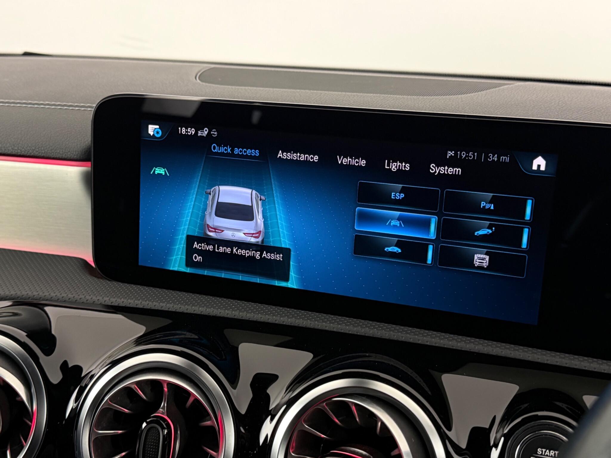 Mercedes-Benz Cla view 23