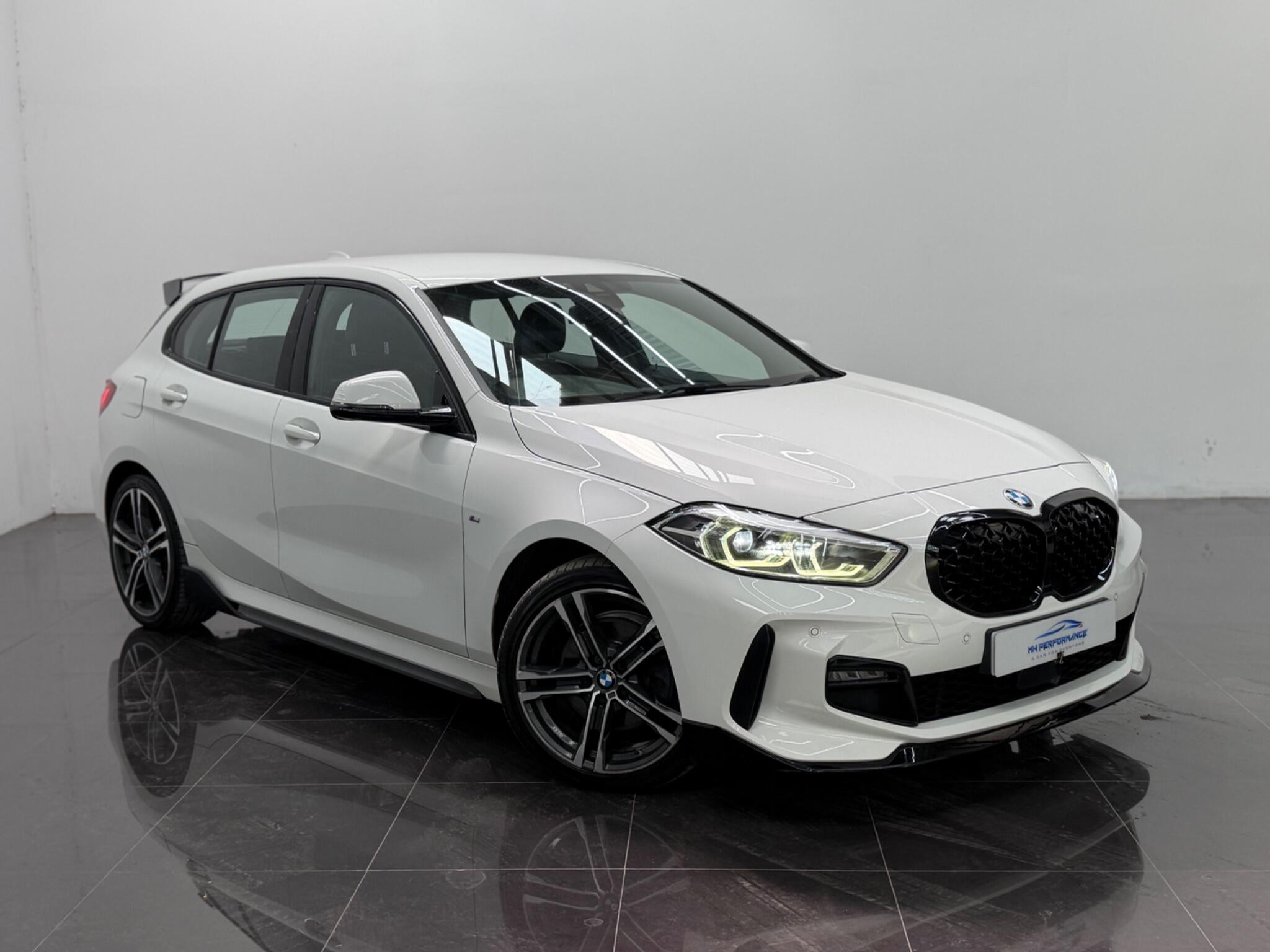 BMW 1 Series view 7