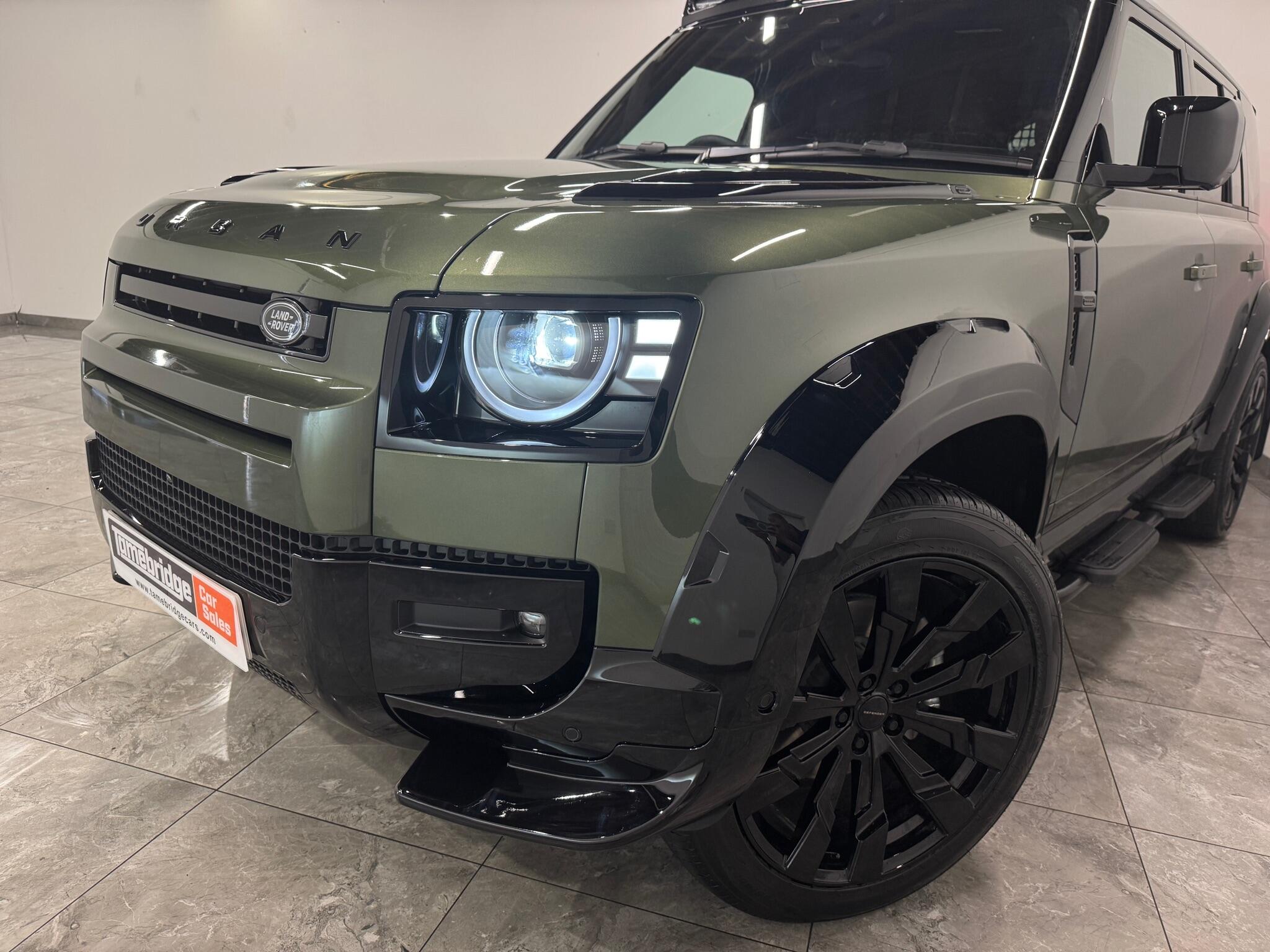 Land Rover Defender view 5