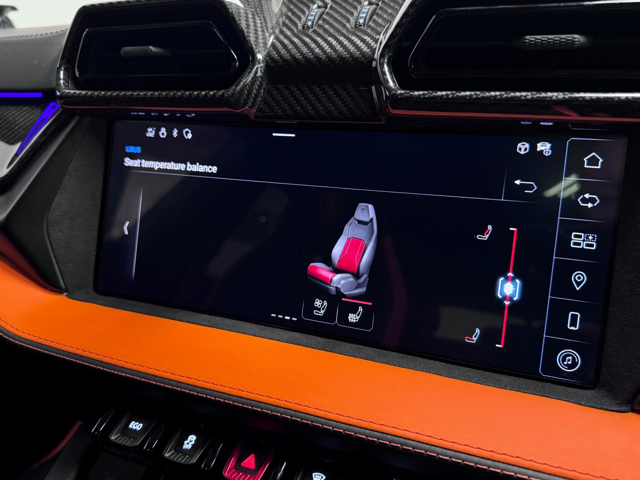 Lamborghini Urus view 76