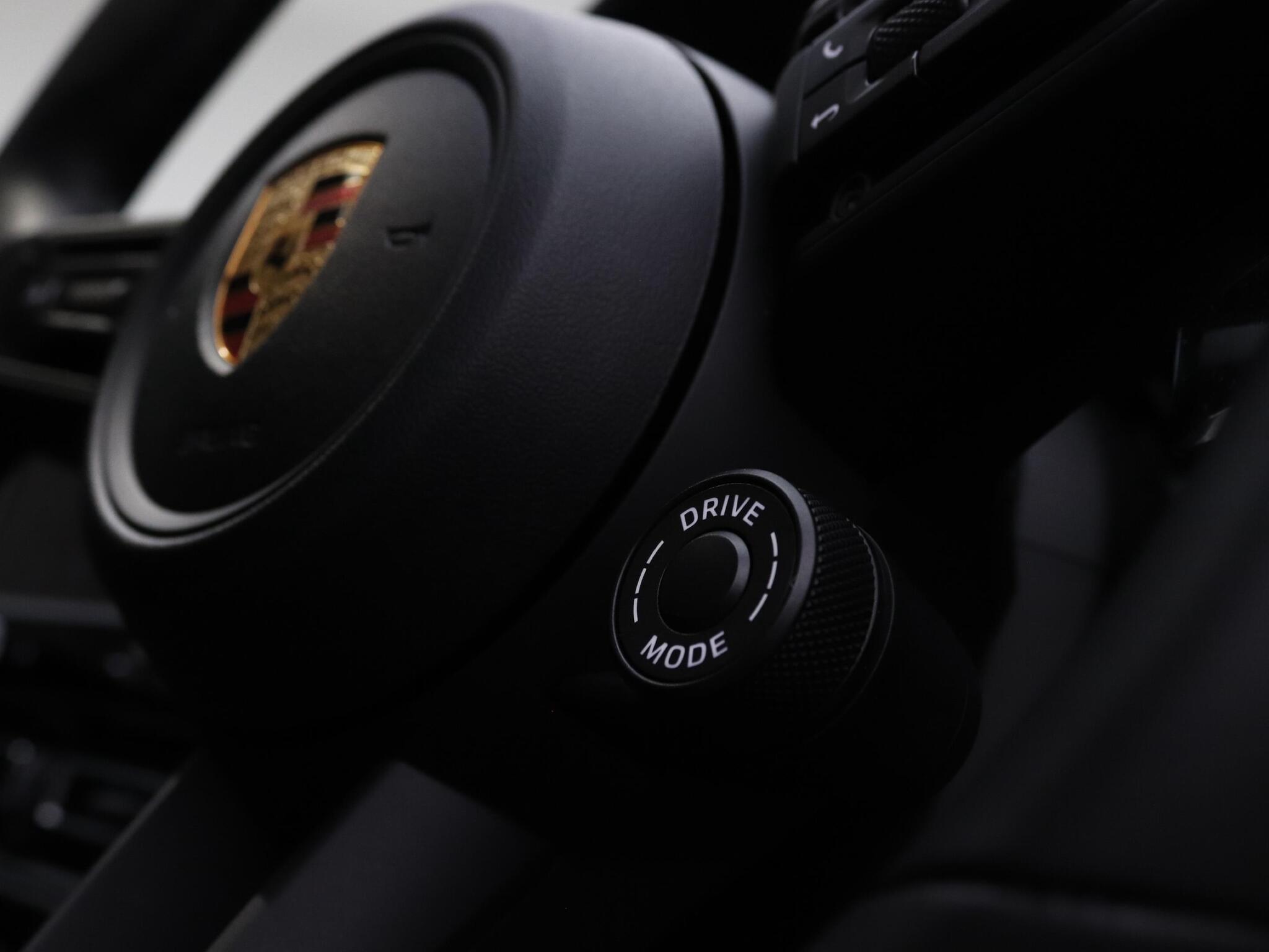 Porsche Macan view 32