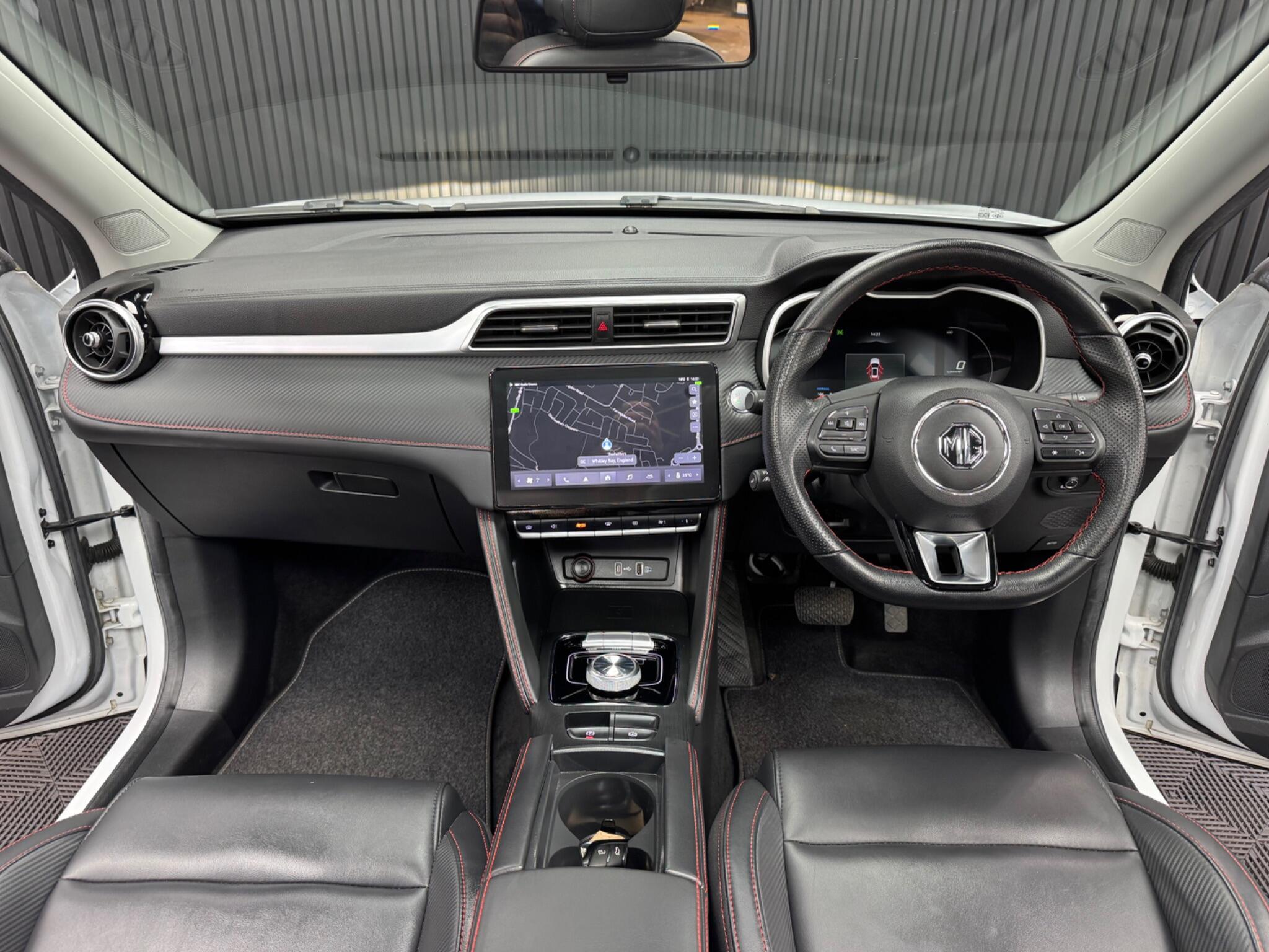 MG ZS view 4