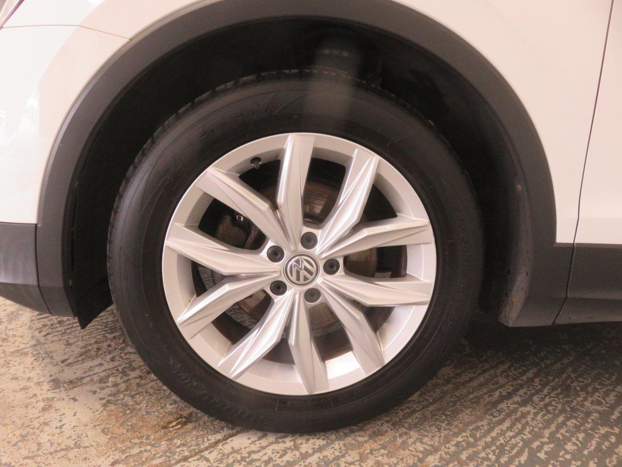 Volkswagen Tiguan view 54
