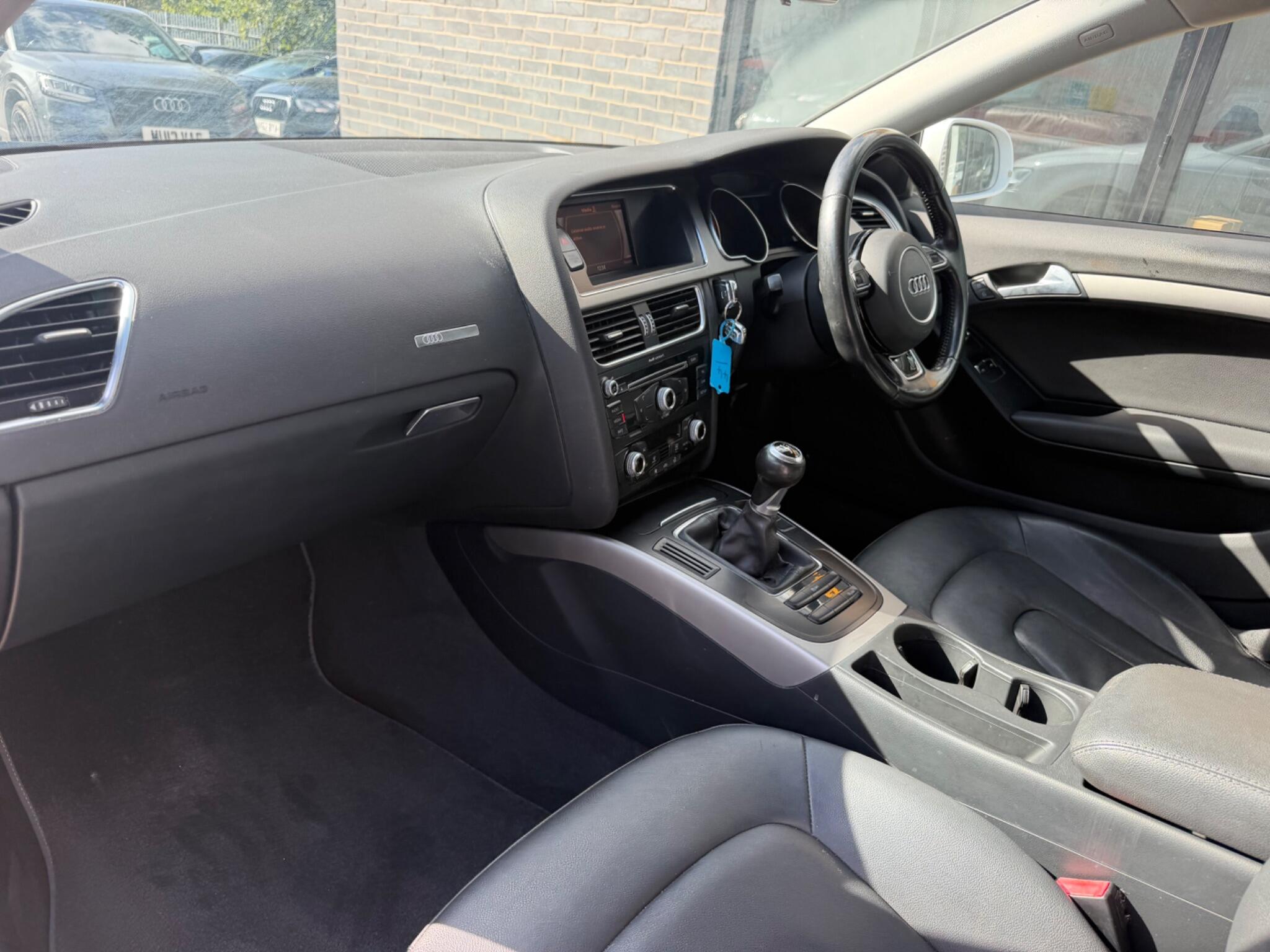 Audi A5 view 16