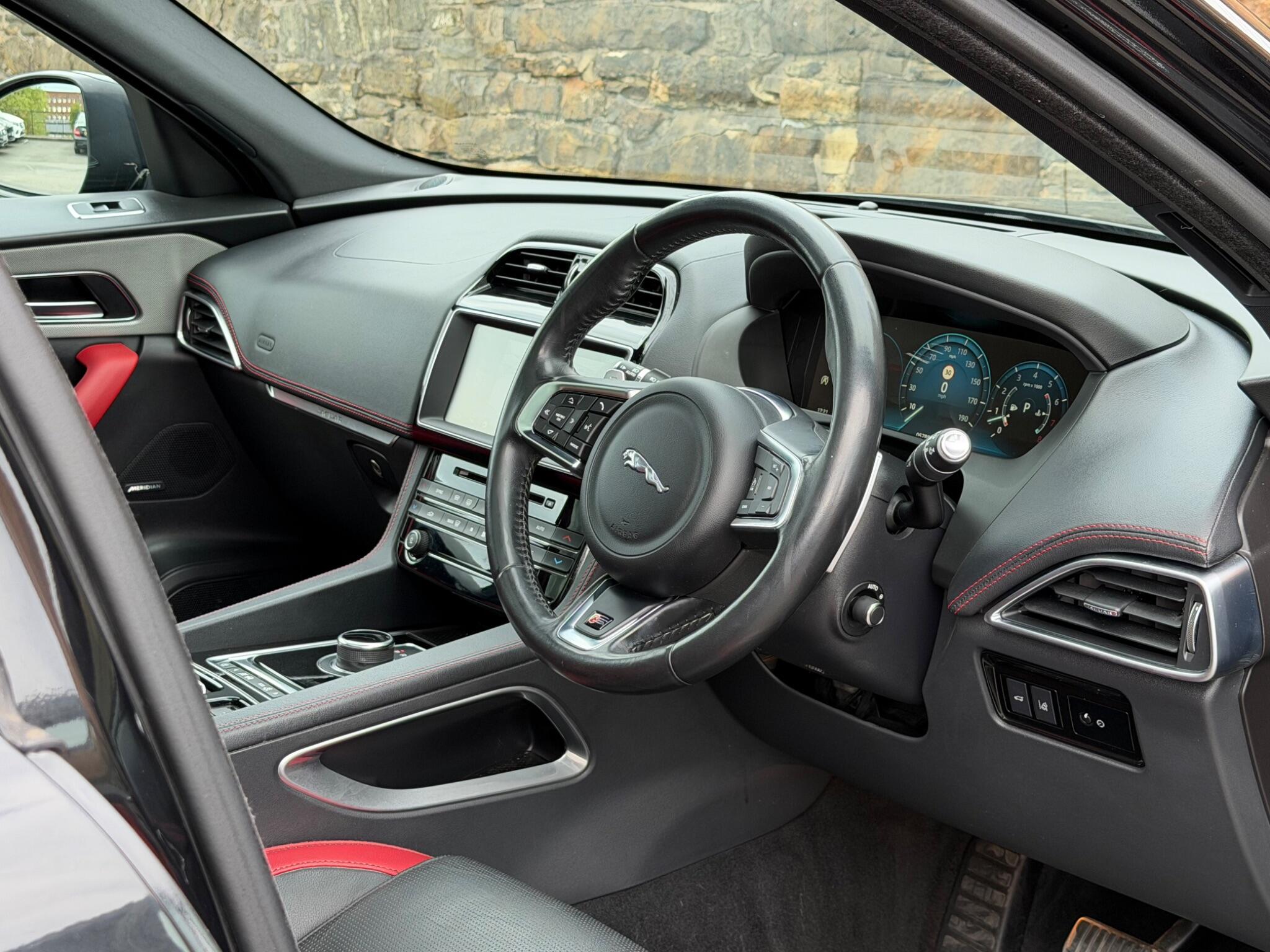 Jaguar F-Pace view 13