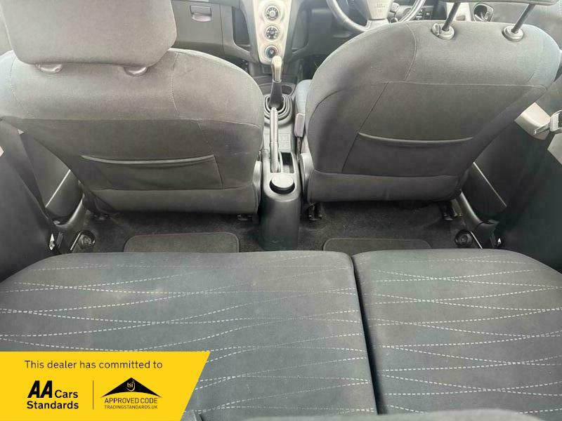 2006 Toyota Yaris image 24