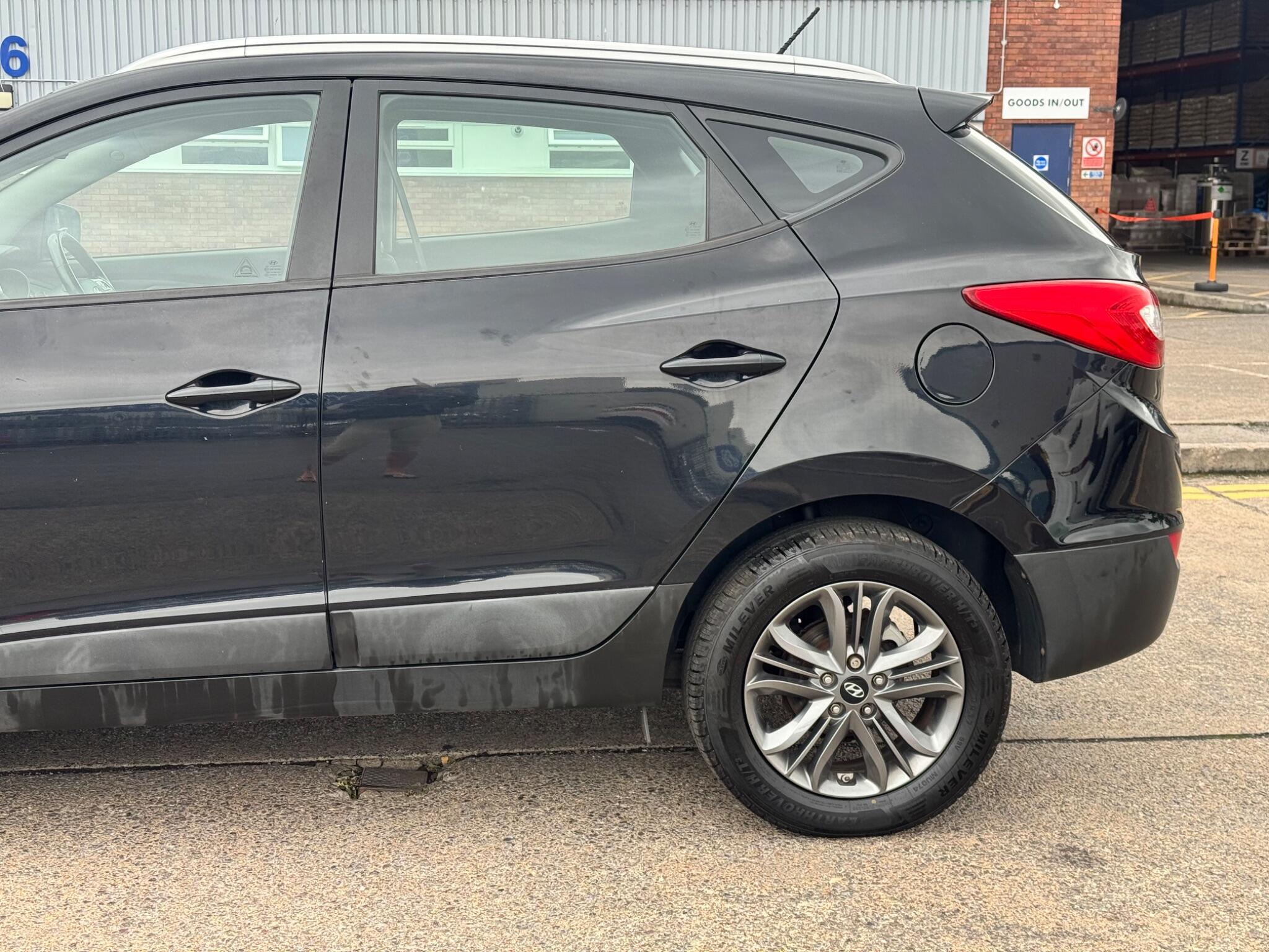Hyundai ix35 view 16