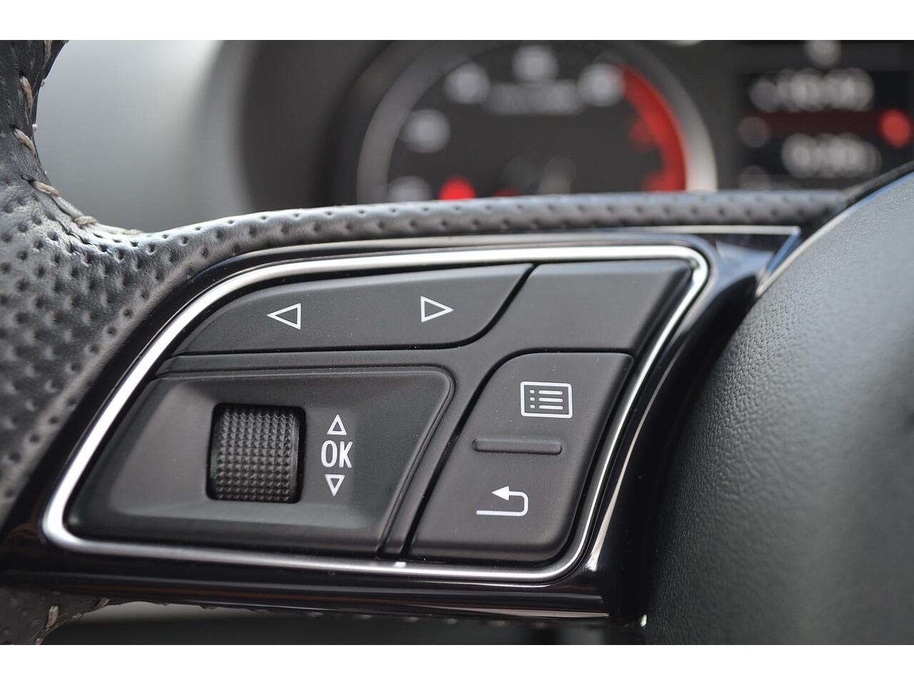 Audi A3 view 34