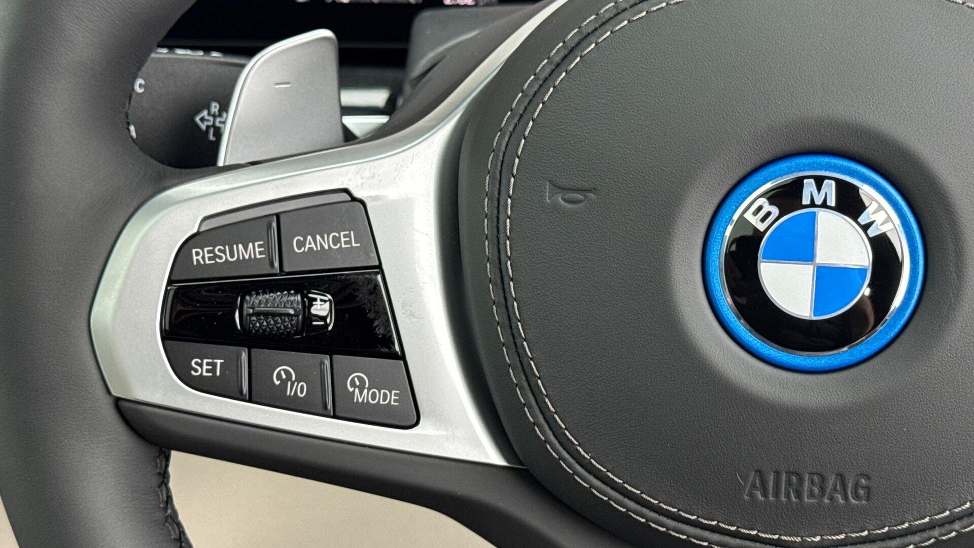 BMW X5 view 17