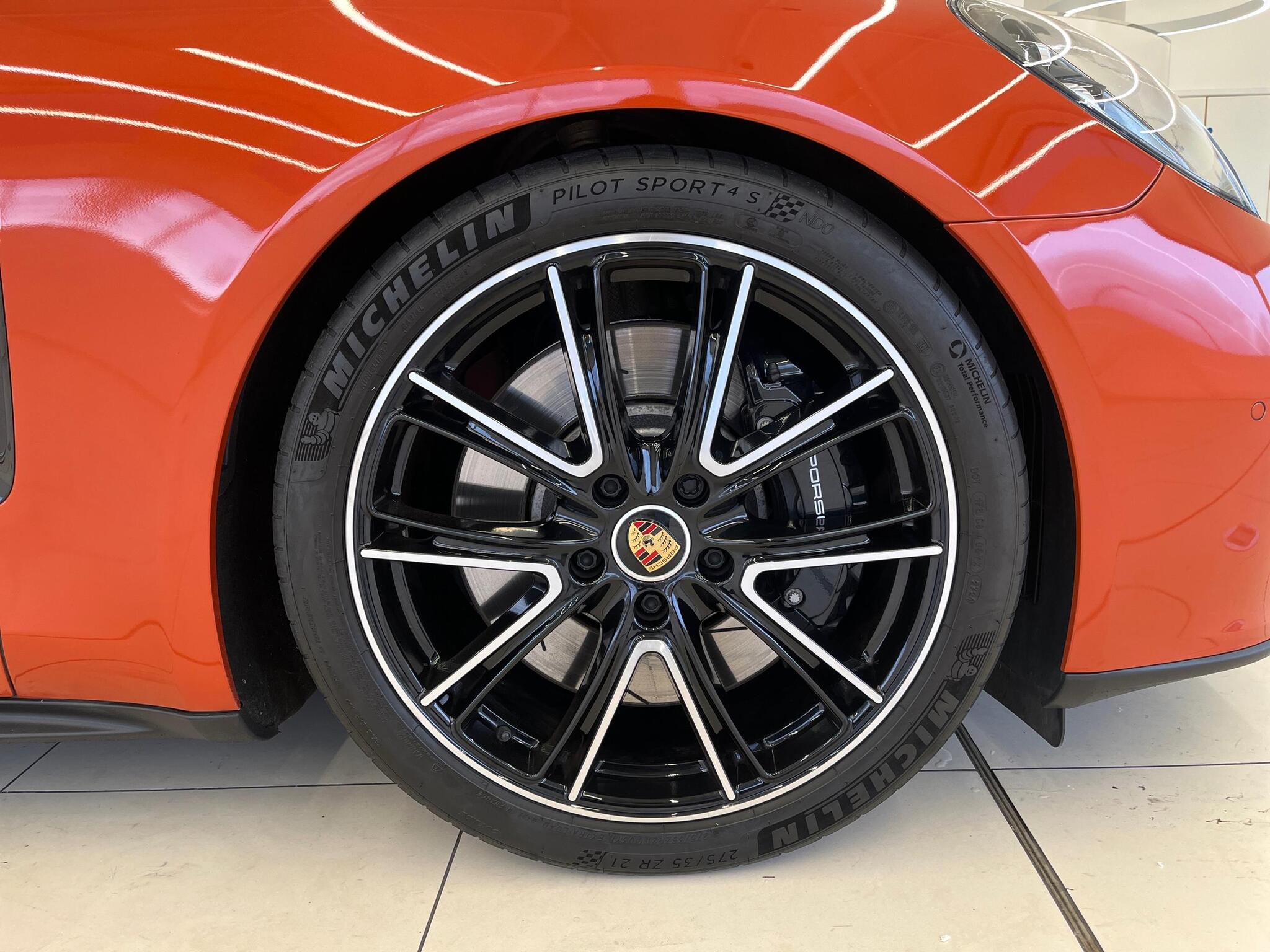 Porsche Panamera view 26