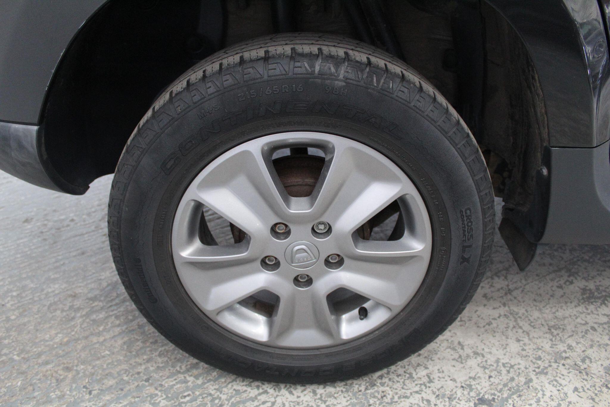 Dacia Duster view 51