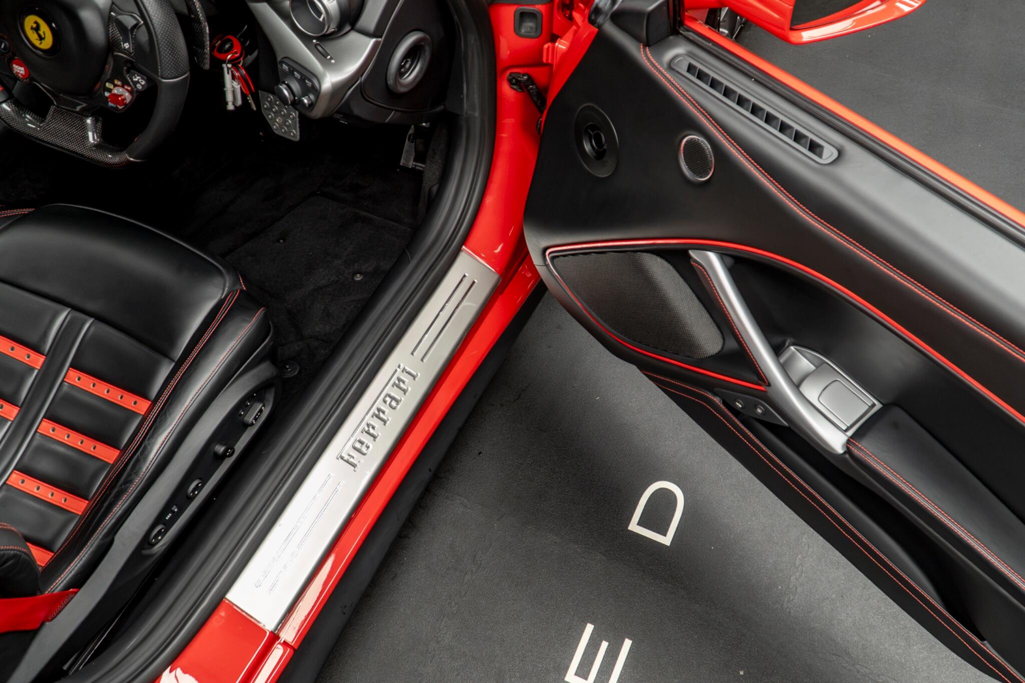 Ferrari F12 view 29