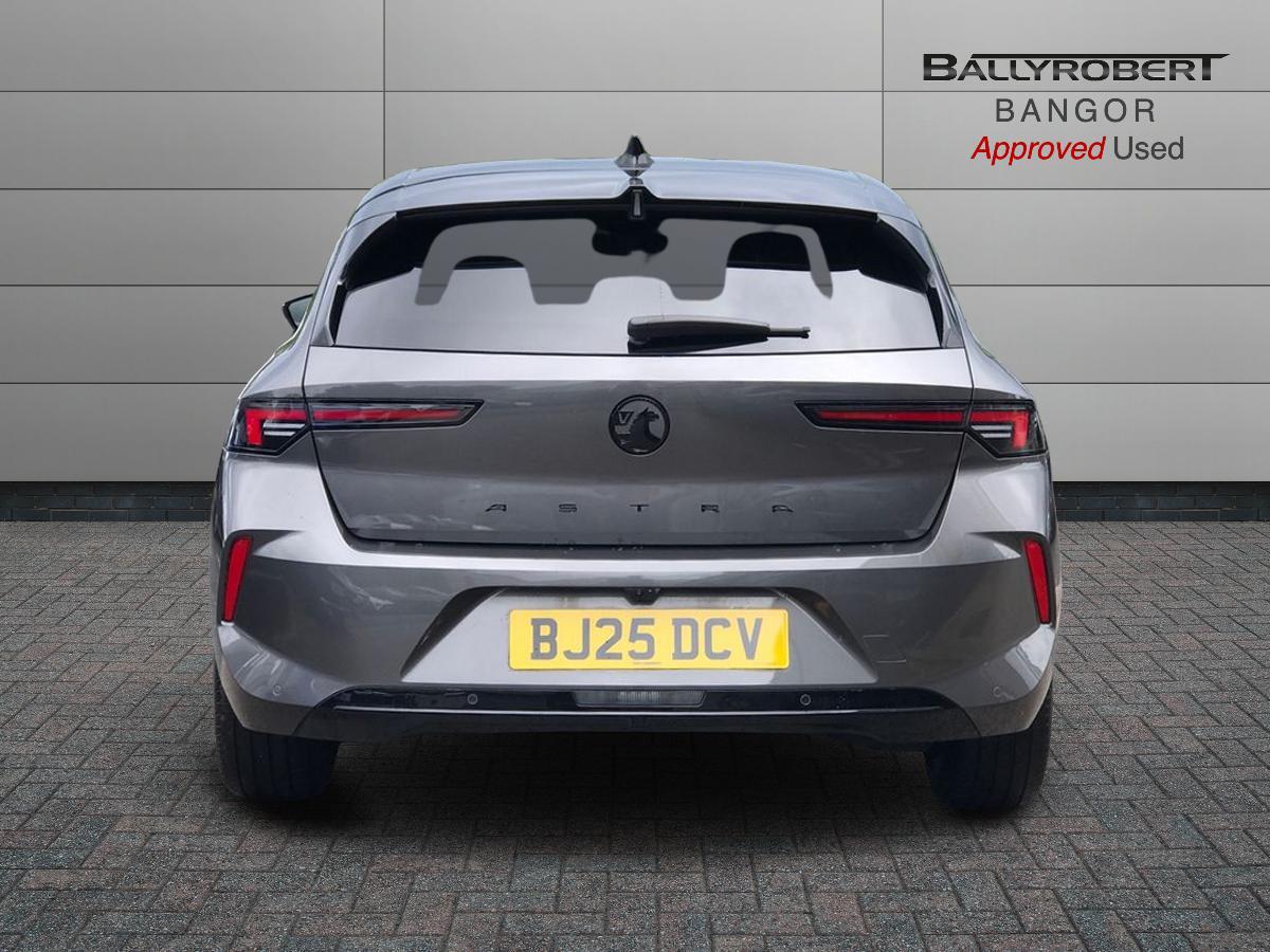 Vauxhall Astra view 11