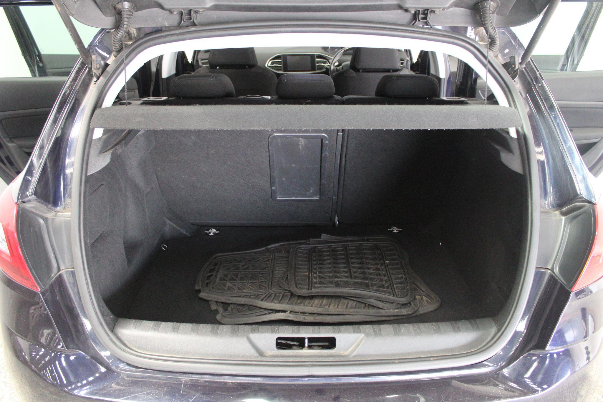 Peugeot 308 view 24