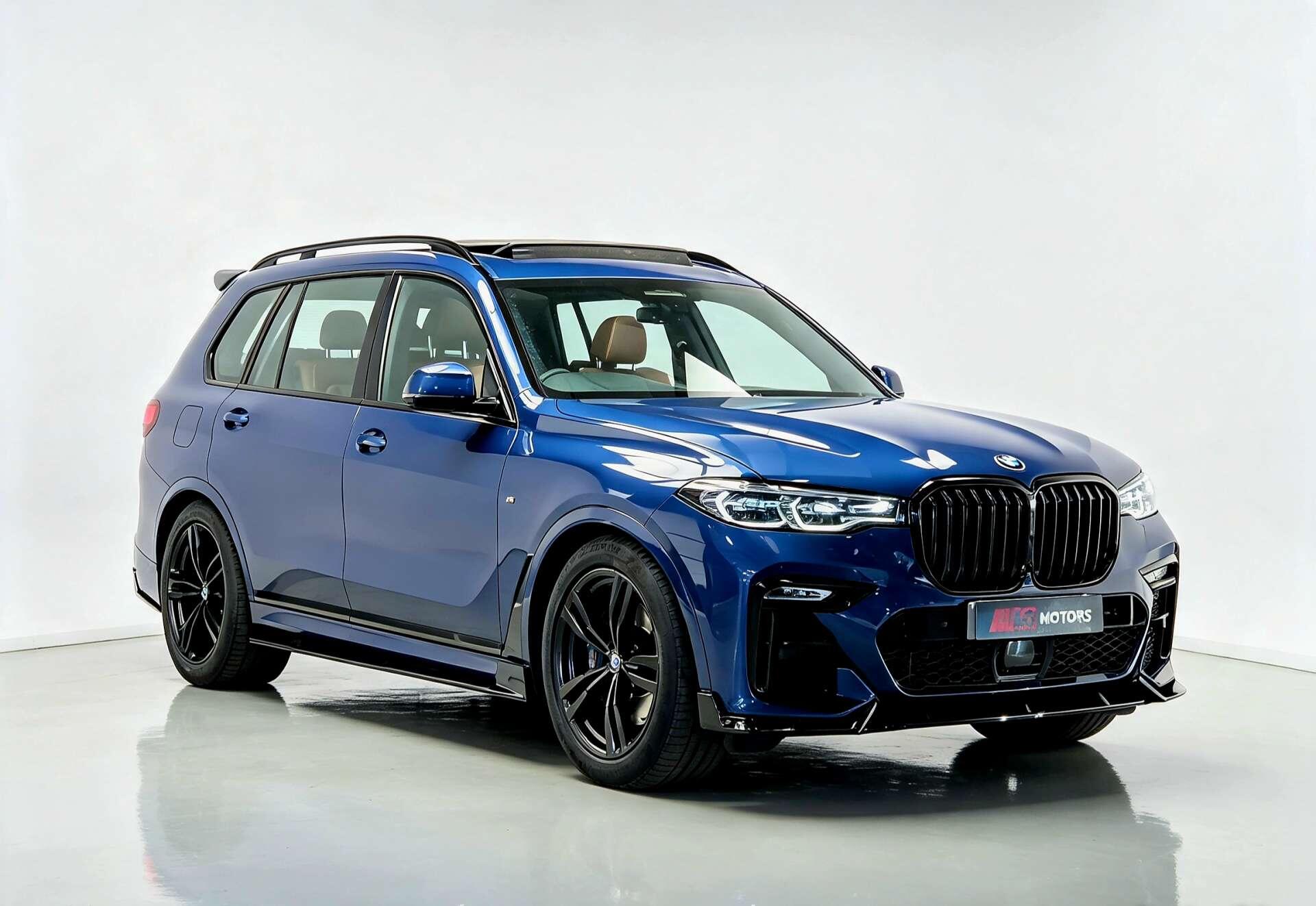 BMW X7 view 4