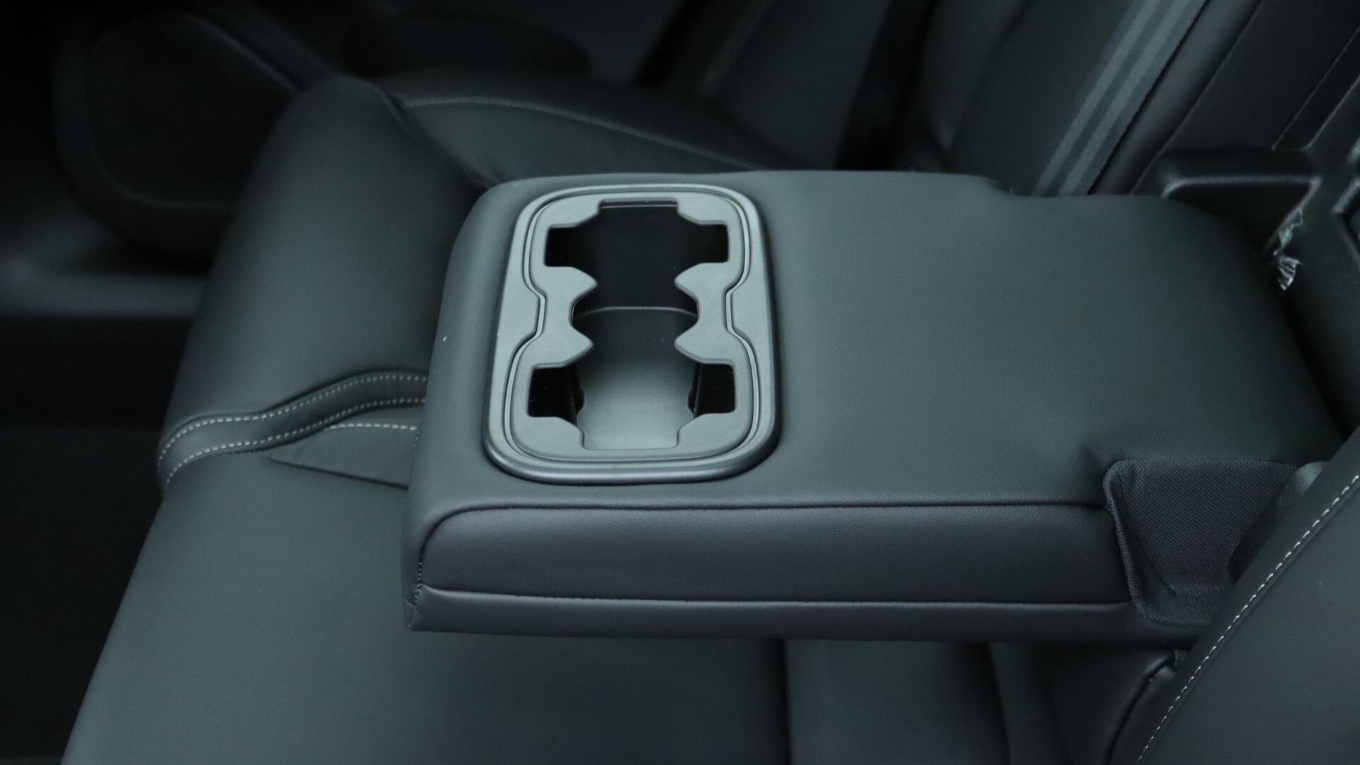 Volvo XC60 view 34