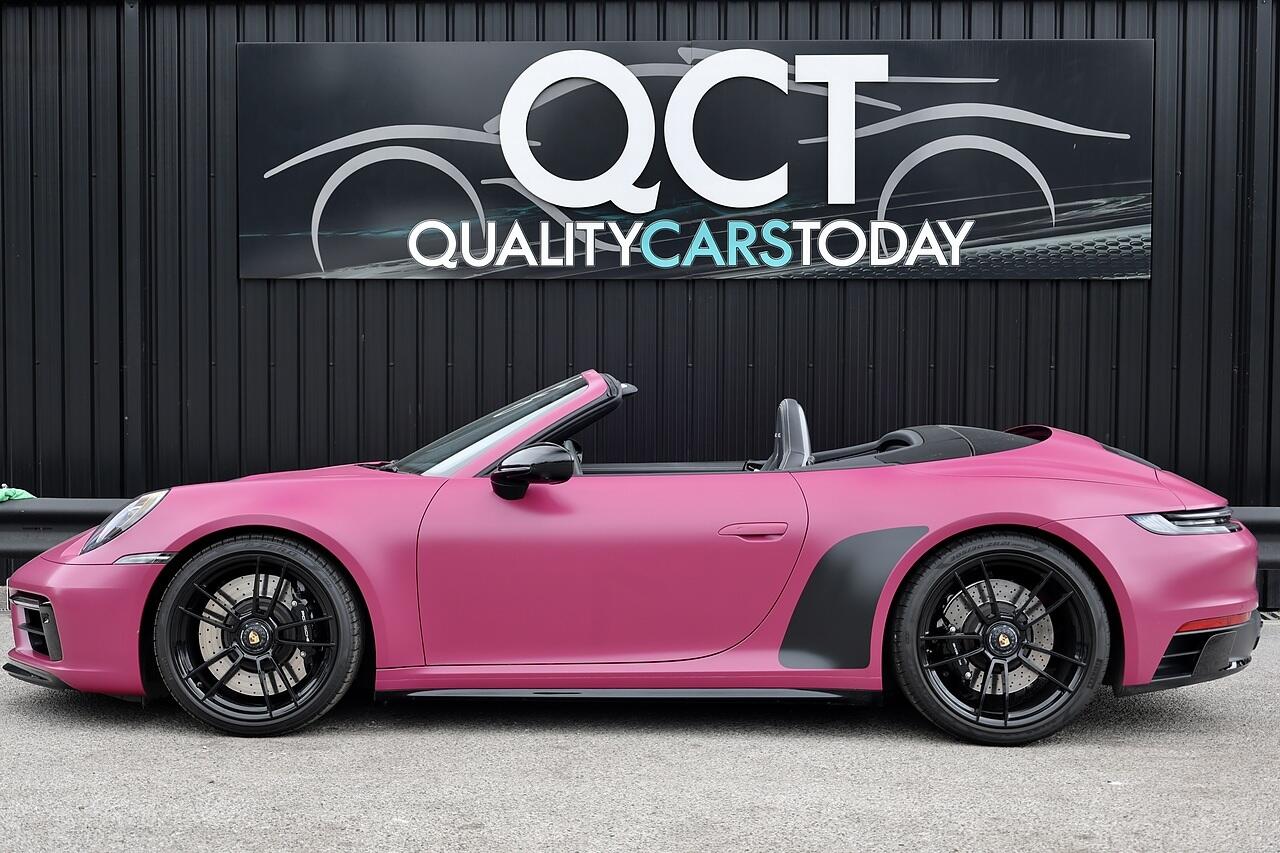 Porsche 911 view 2