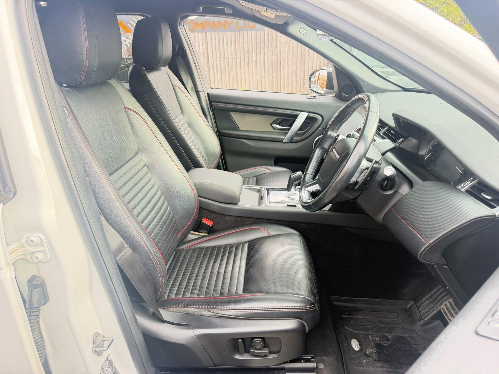 Land Rover Discovery Sport view 9
