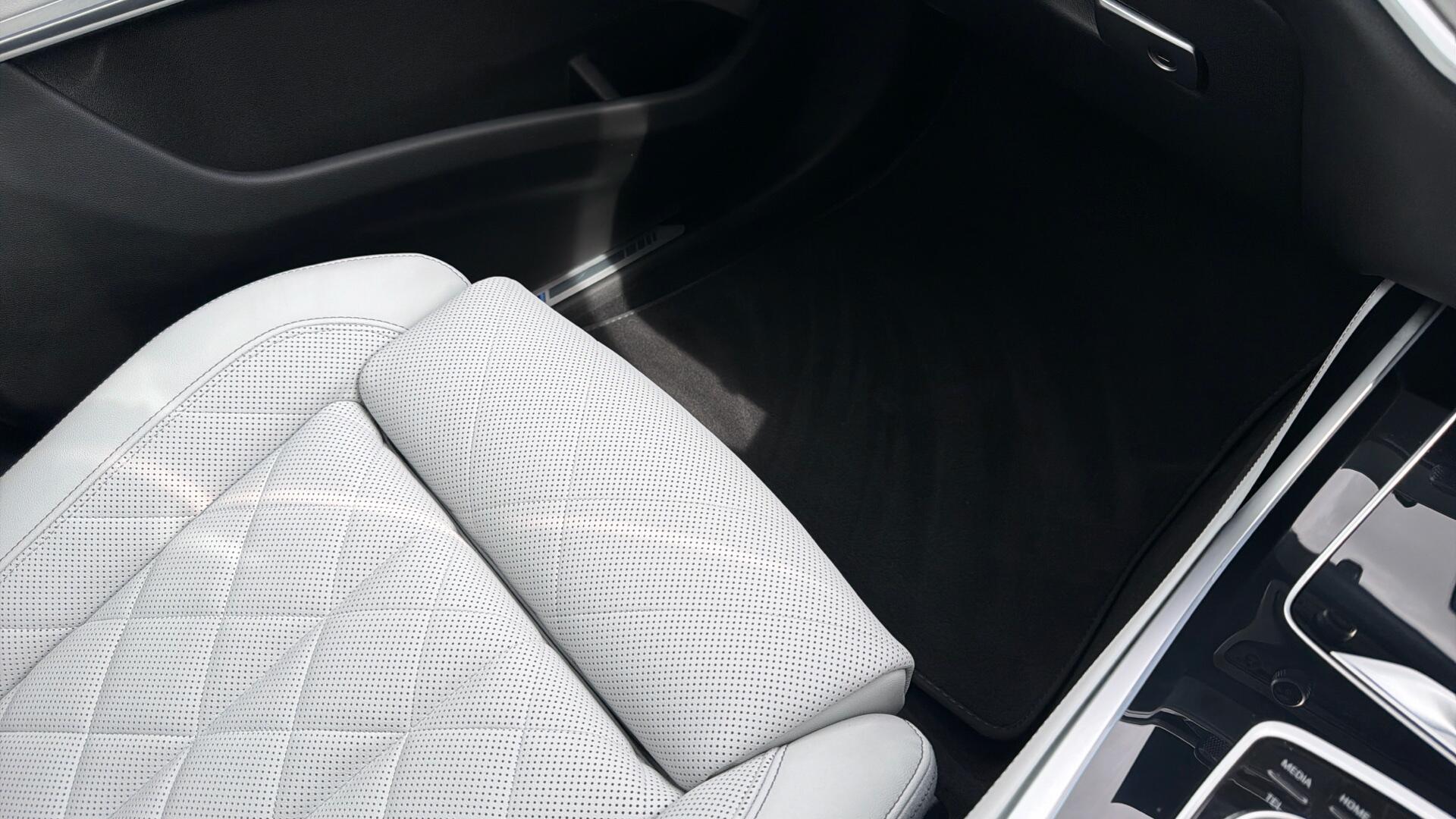 BMW X7 view 69