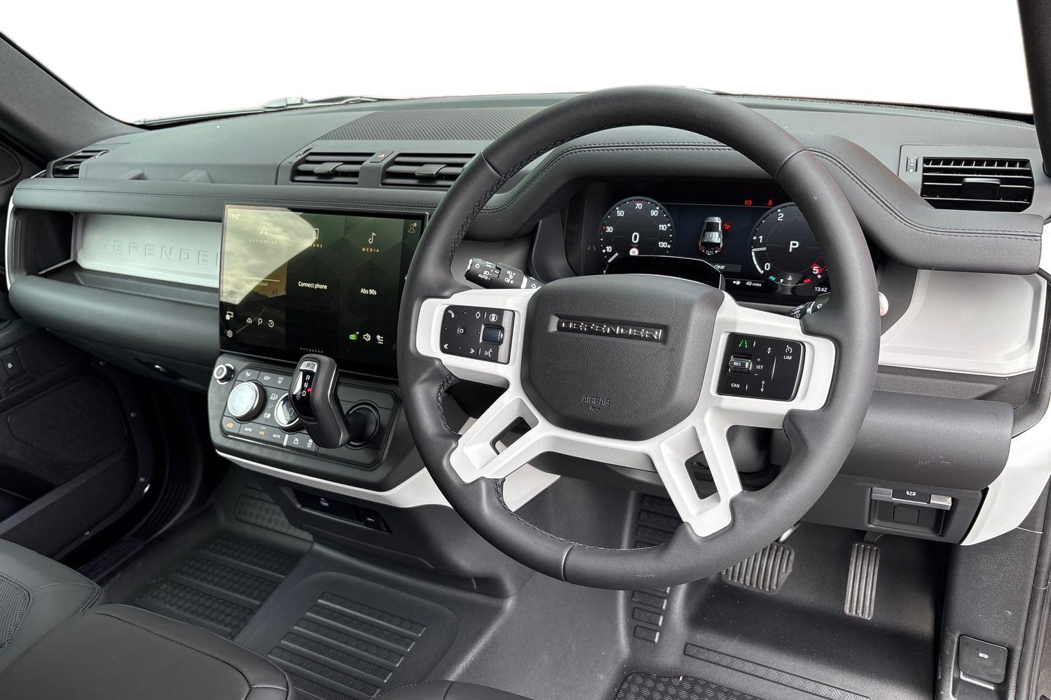 Land Rover Defender view 9