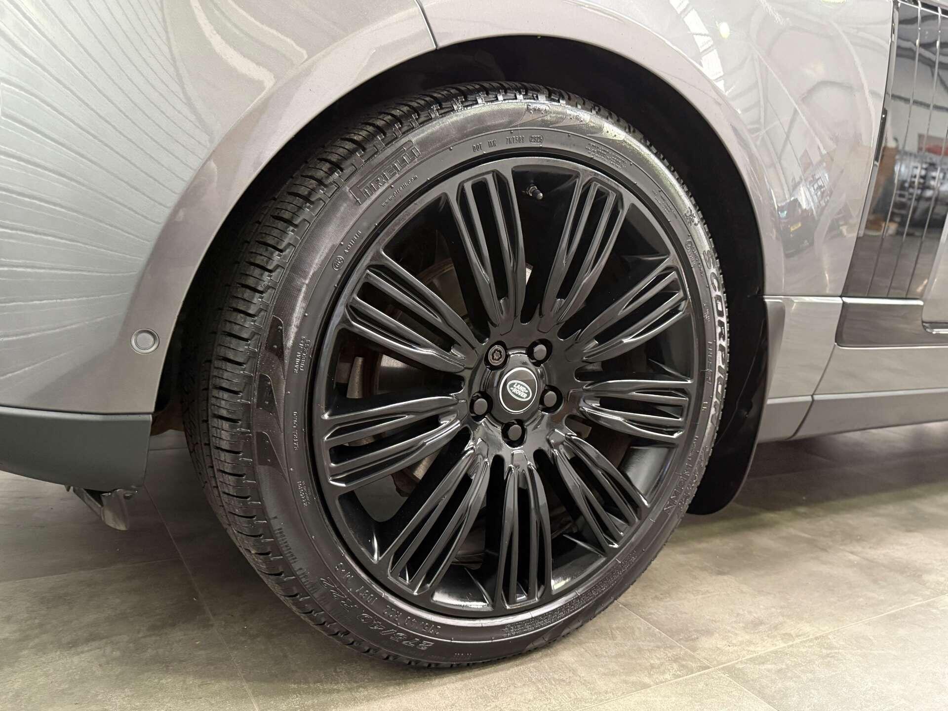 Land Rover Range Rover view 29