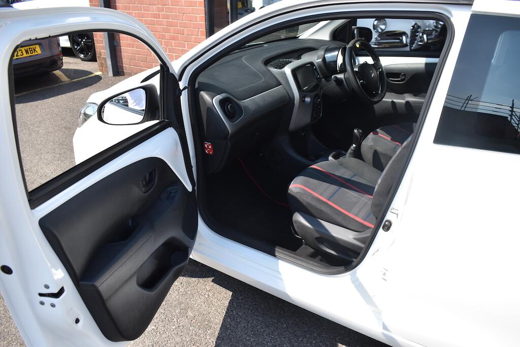 Peugeot 108 view 36