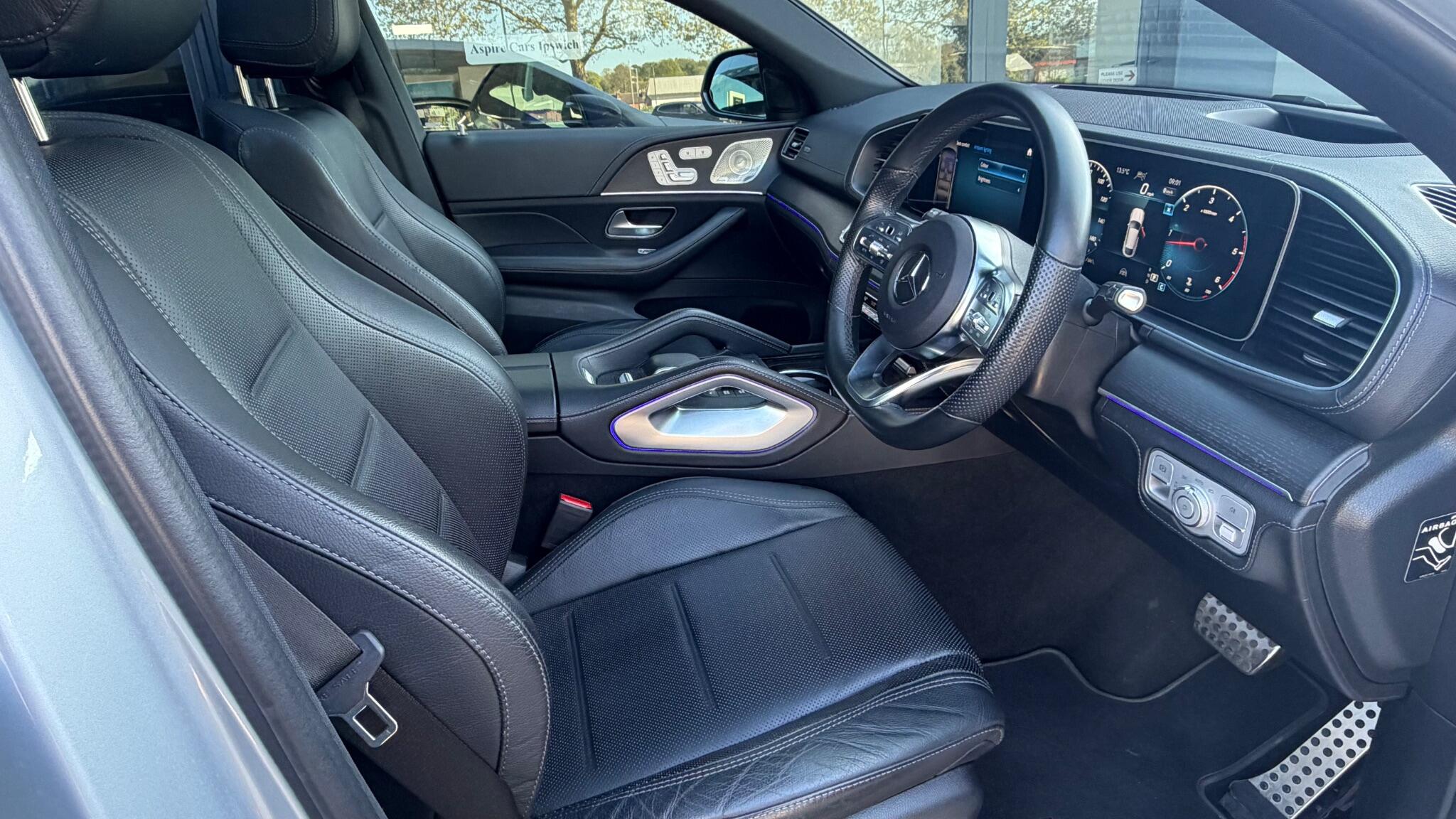 Mercedes-Benz Gle view 10