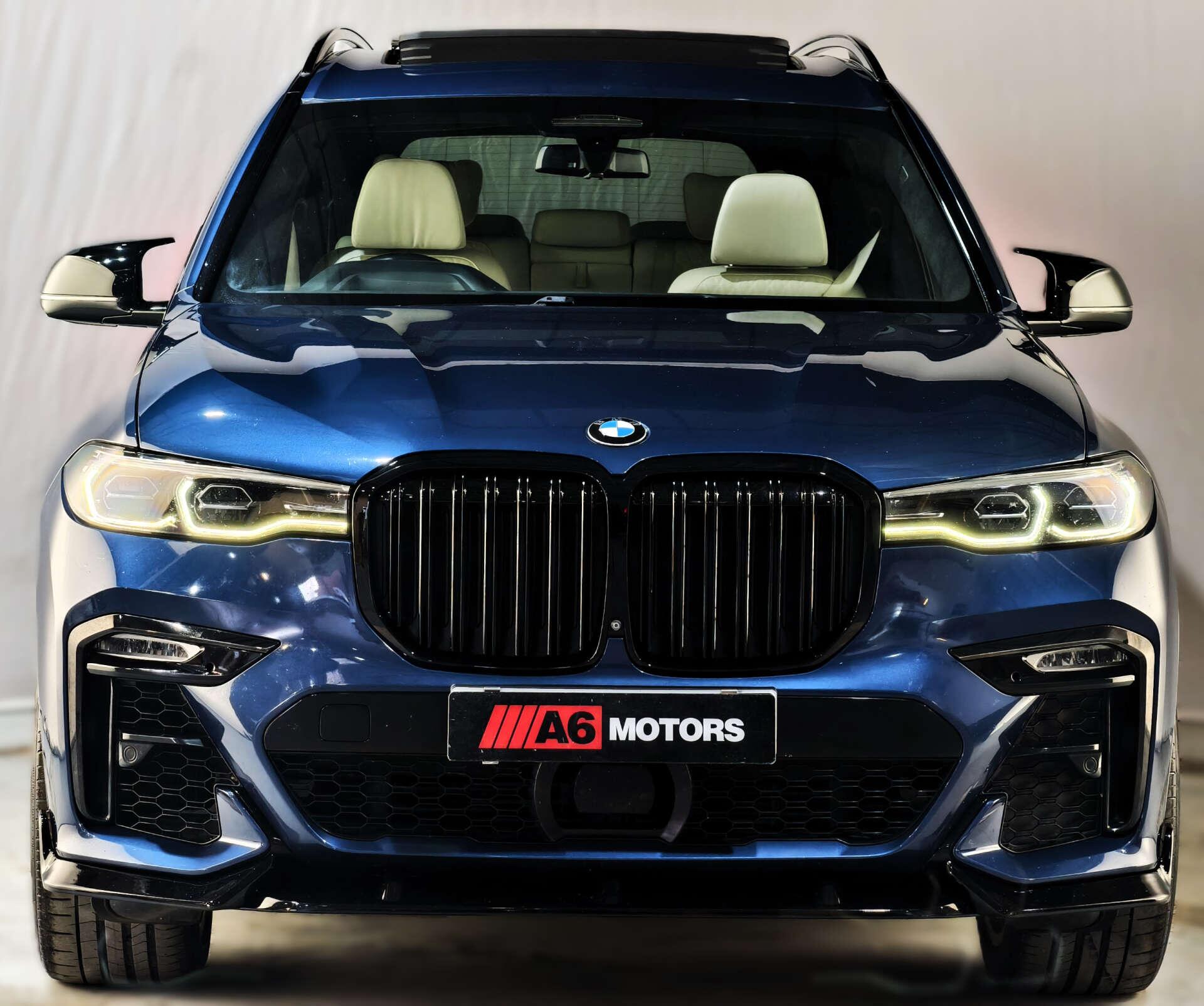 BMW X7 view 9