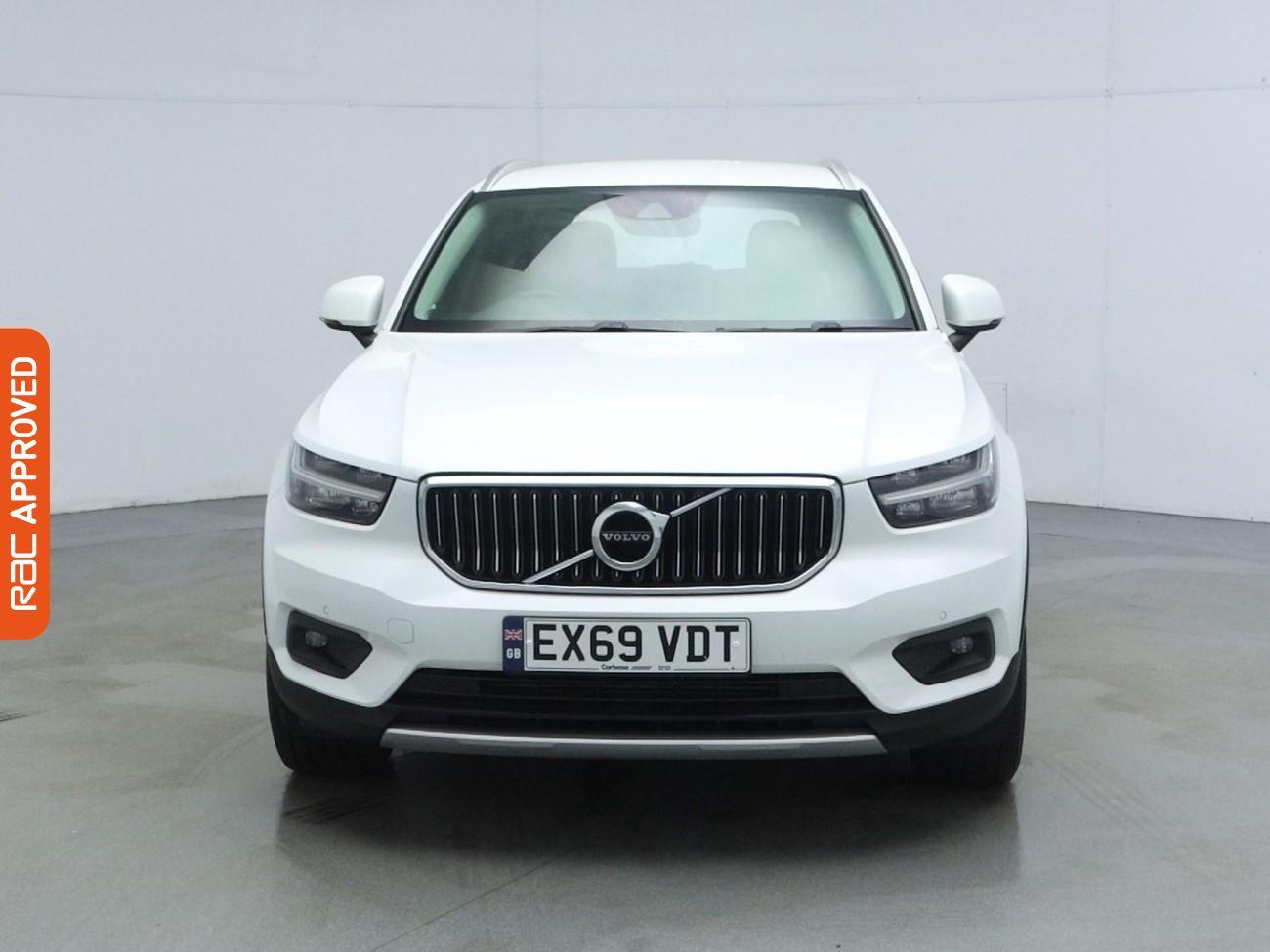 Volvo XC40 view 7