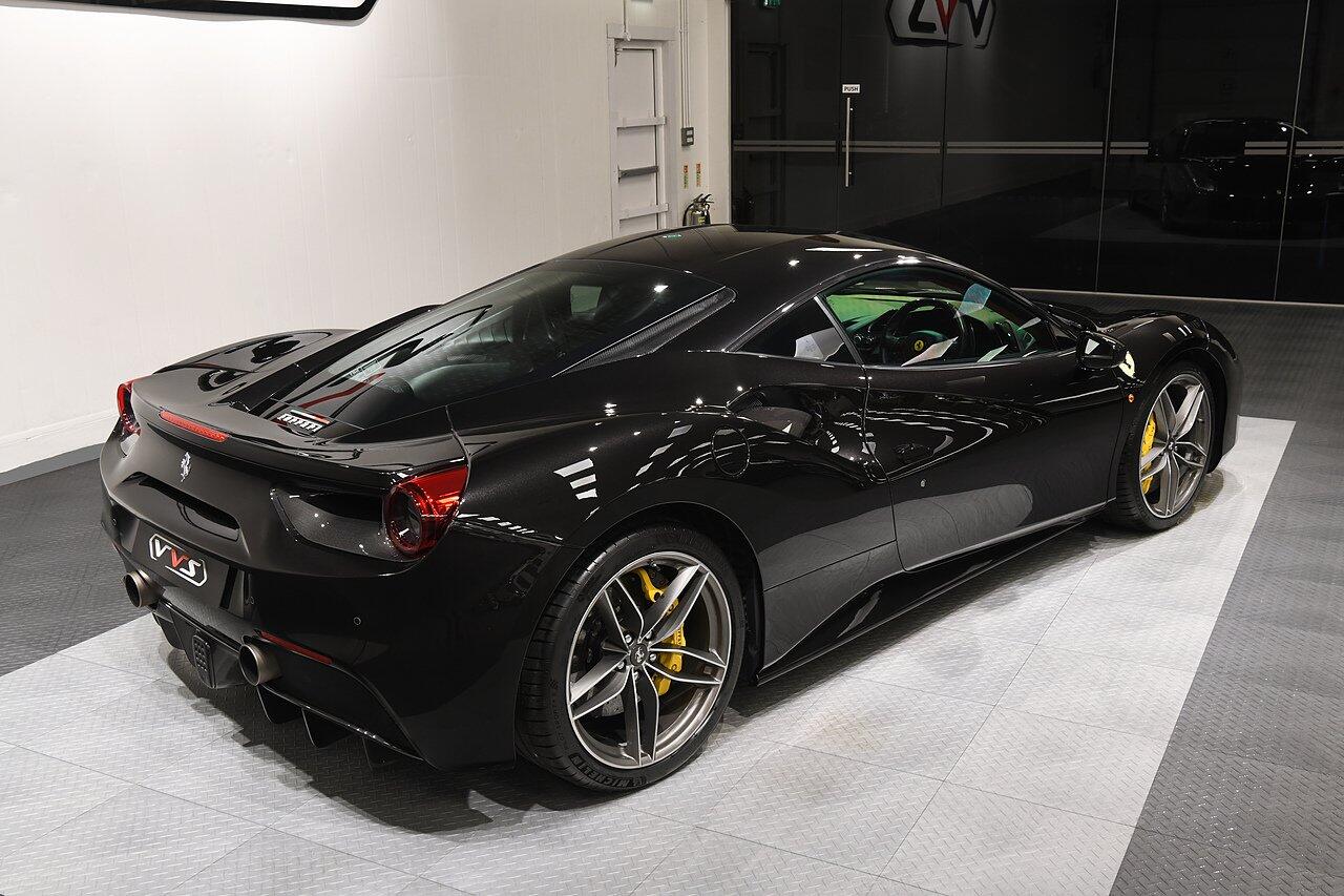 Ferrari 488 view 31