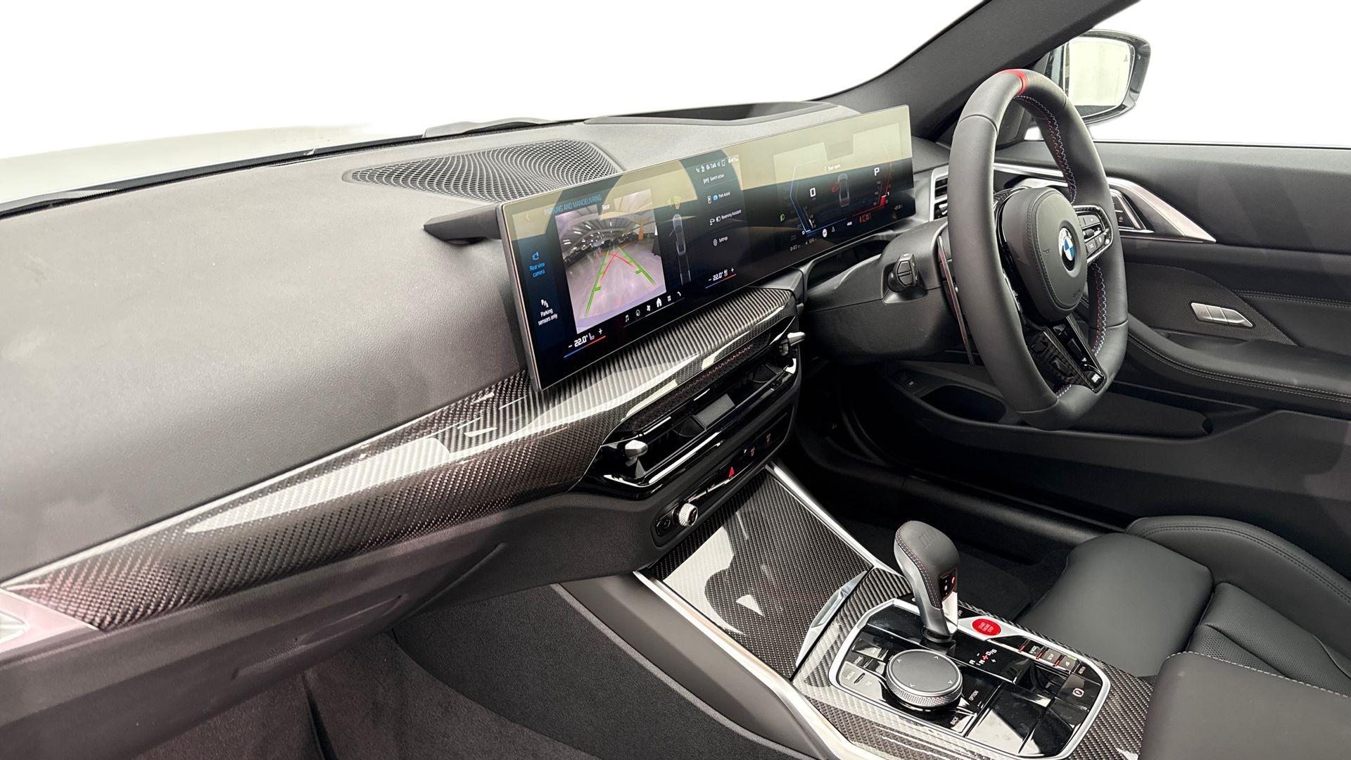 BMW M4 view 7