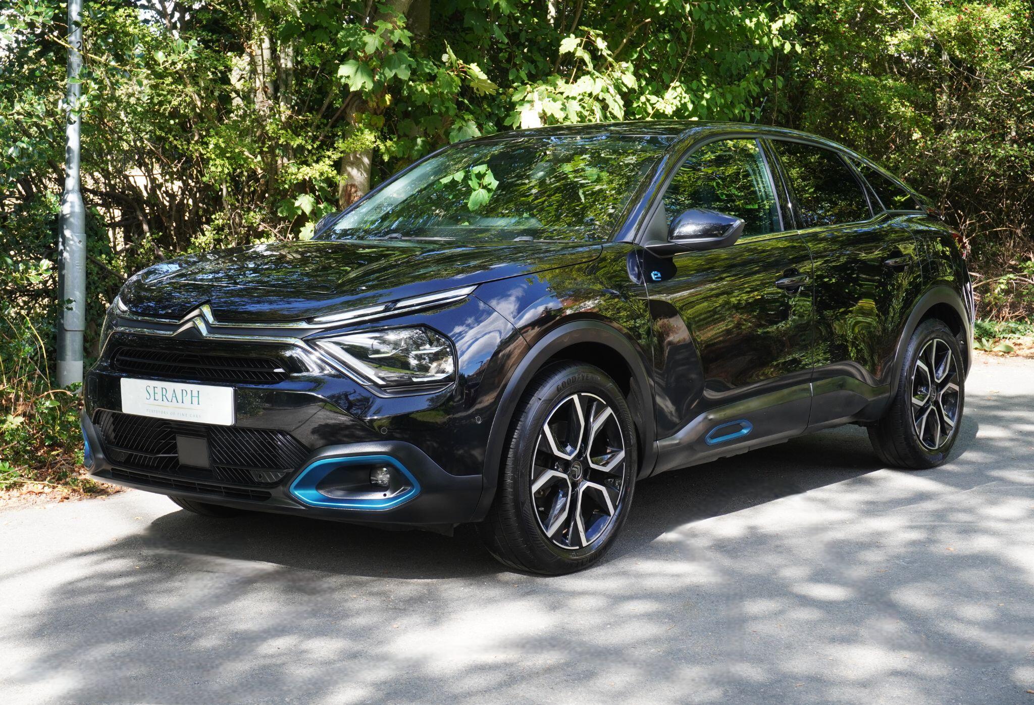 Black 2022 Citroen C4 Hatchback Front-wheel drive Automatic