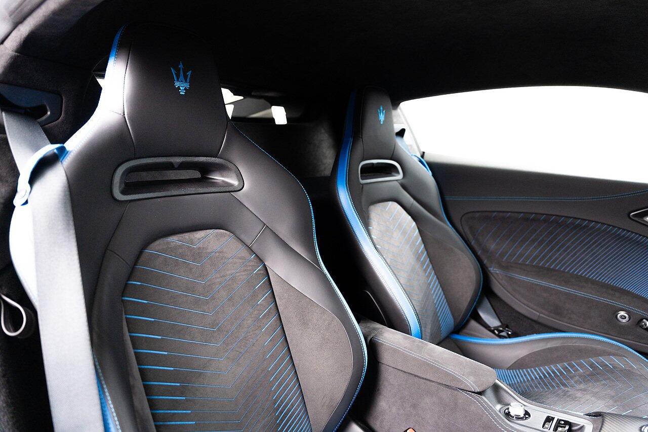 Maserati MC20 view 14