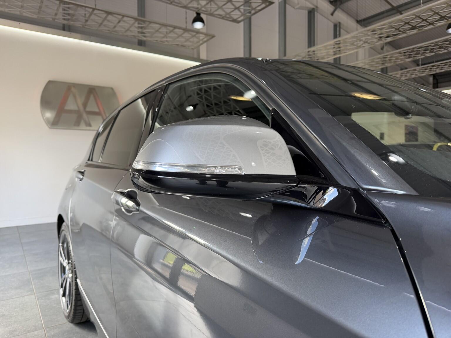 BMW 1 Series view 40