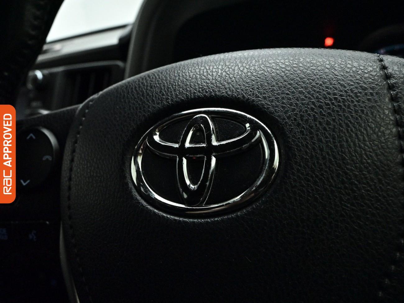 Toyota Rav4 view 23