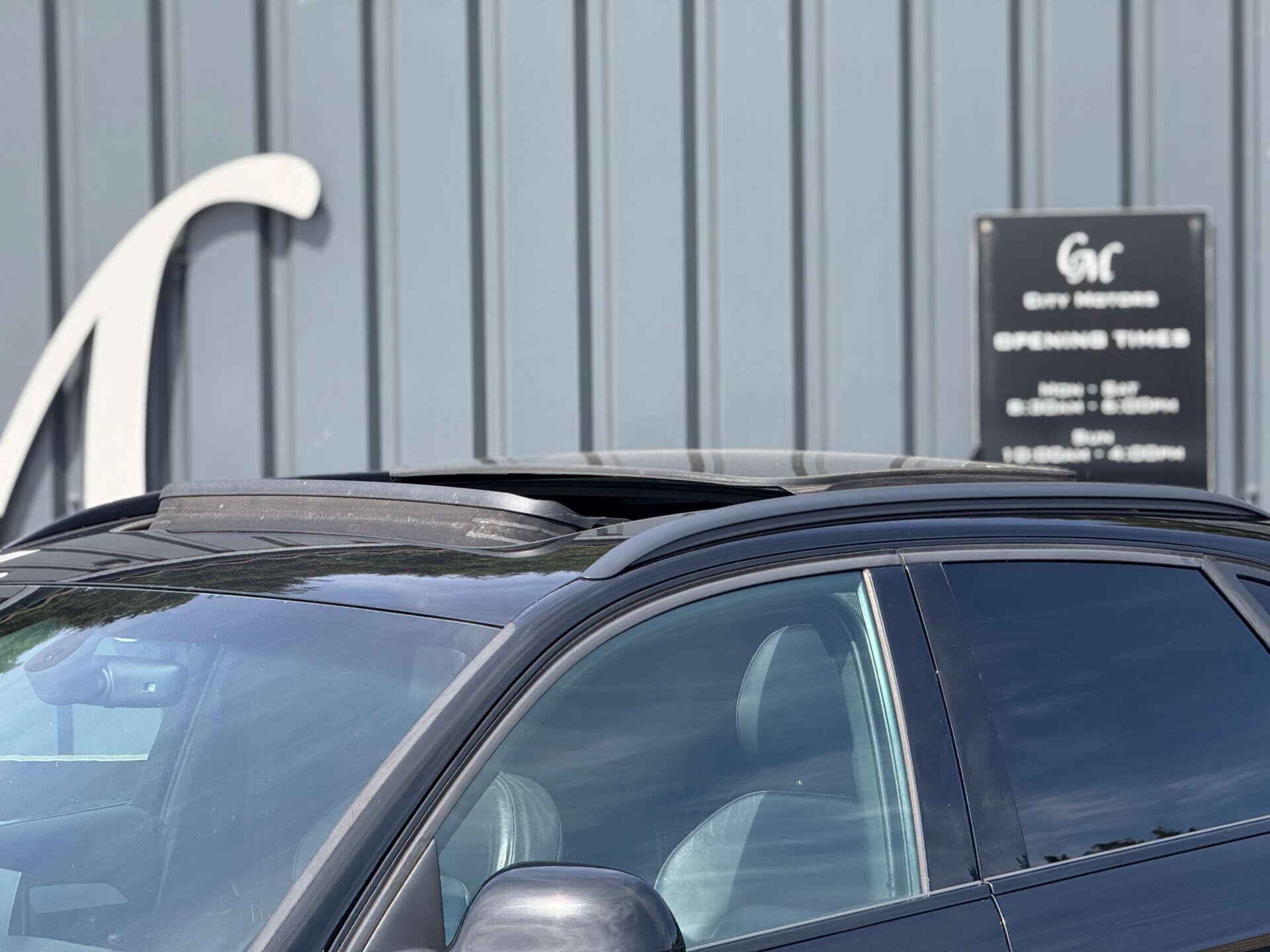 Audi Q3 view 6