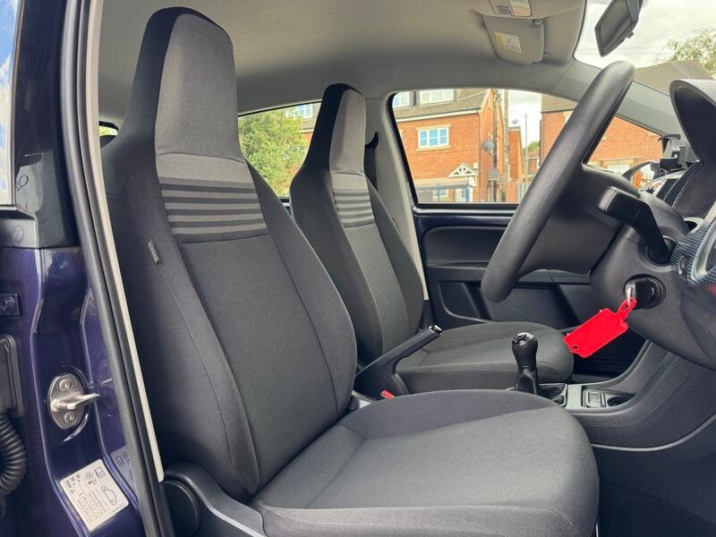 Volkswagen Up! view 15