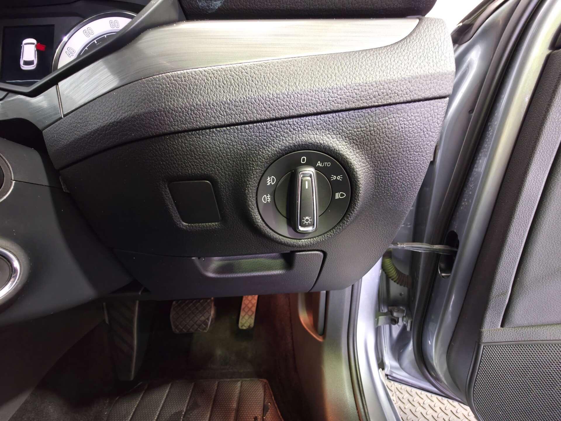 Skoda Superb view 21