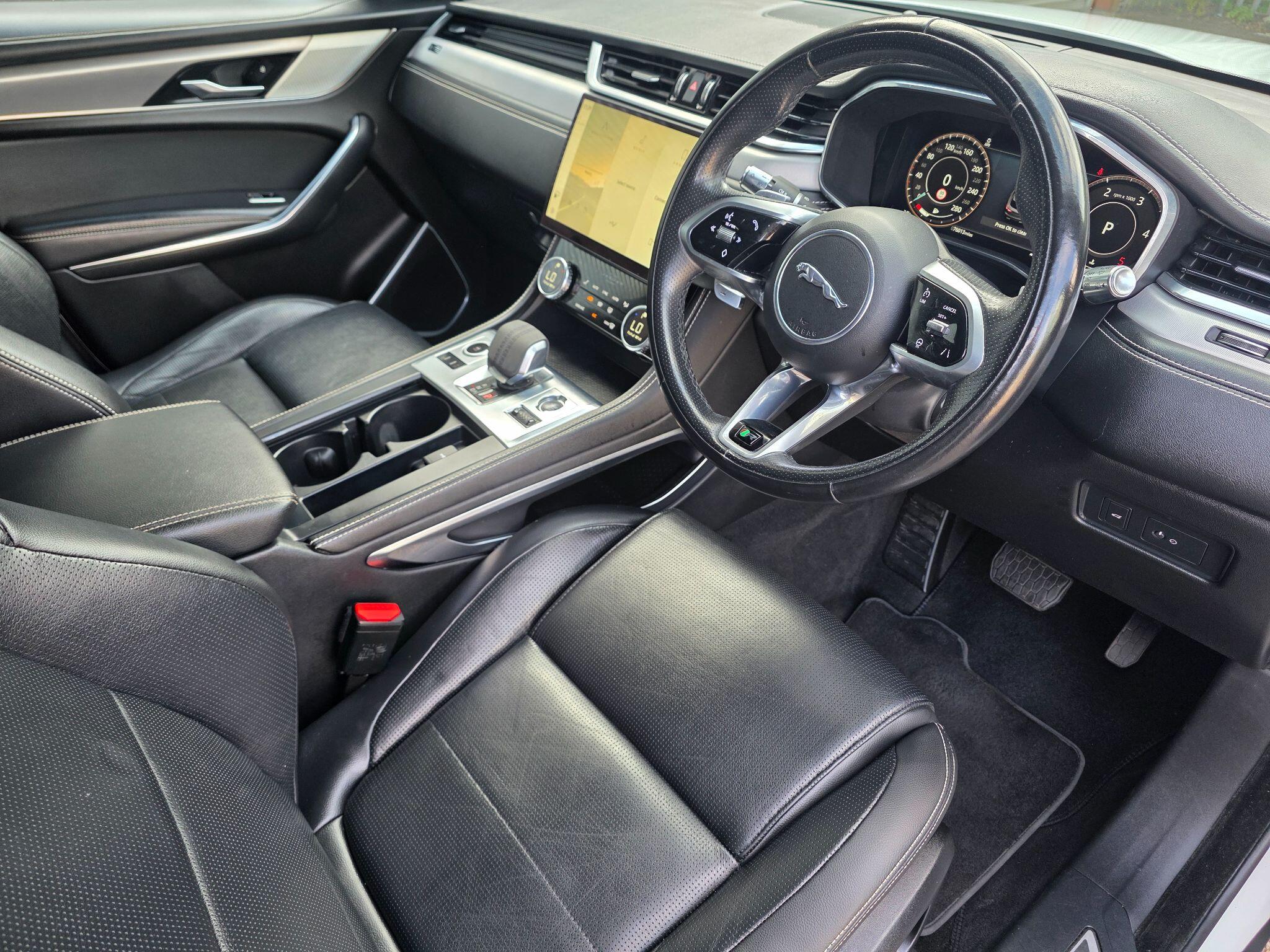 Jaguar F-Pace view 8