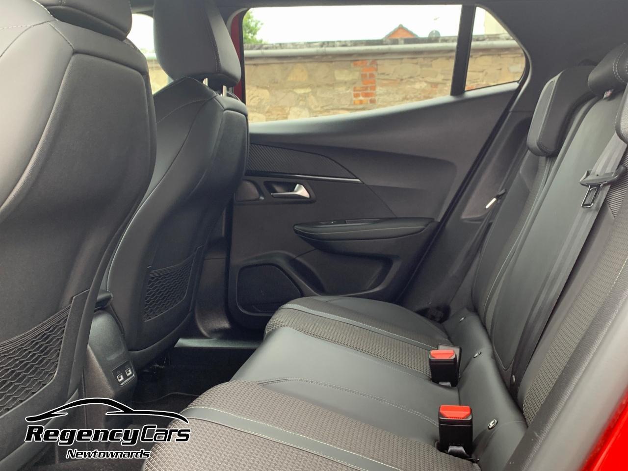 Peugeot 2008 view 16