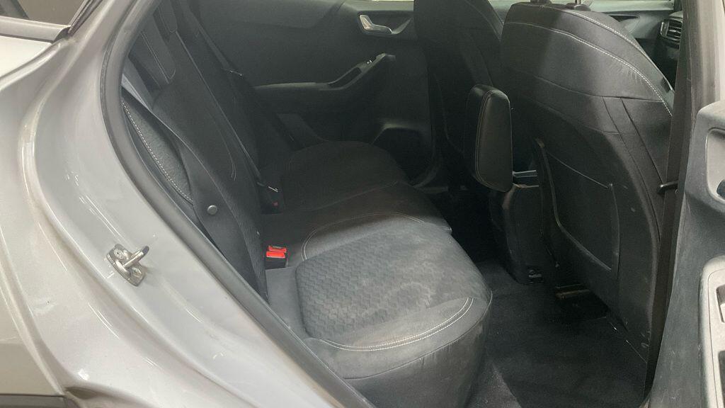 Ford Puma view 3