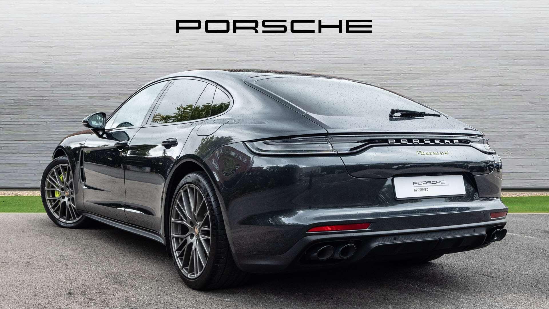 Porsche Panamera view 4