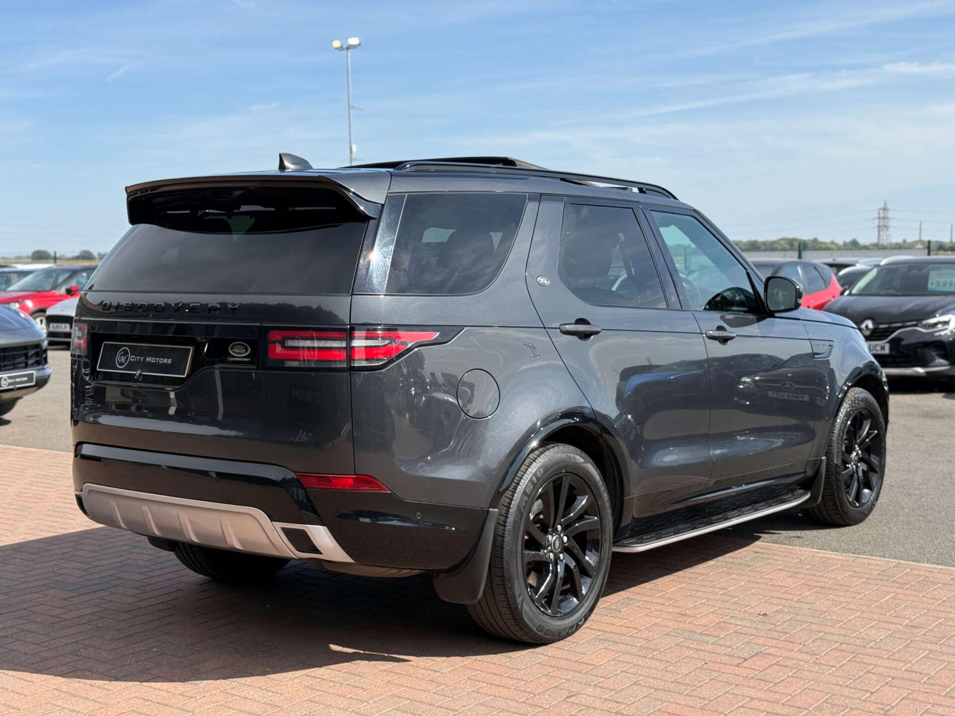 Land Rover Discovery view 21