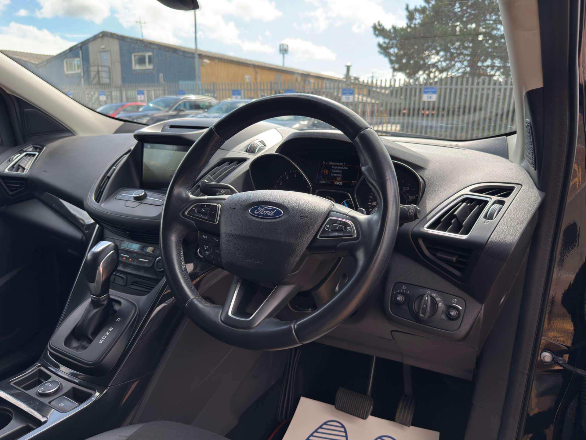 Ford Kuga view 14