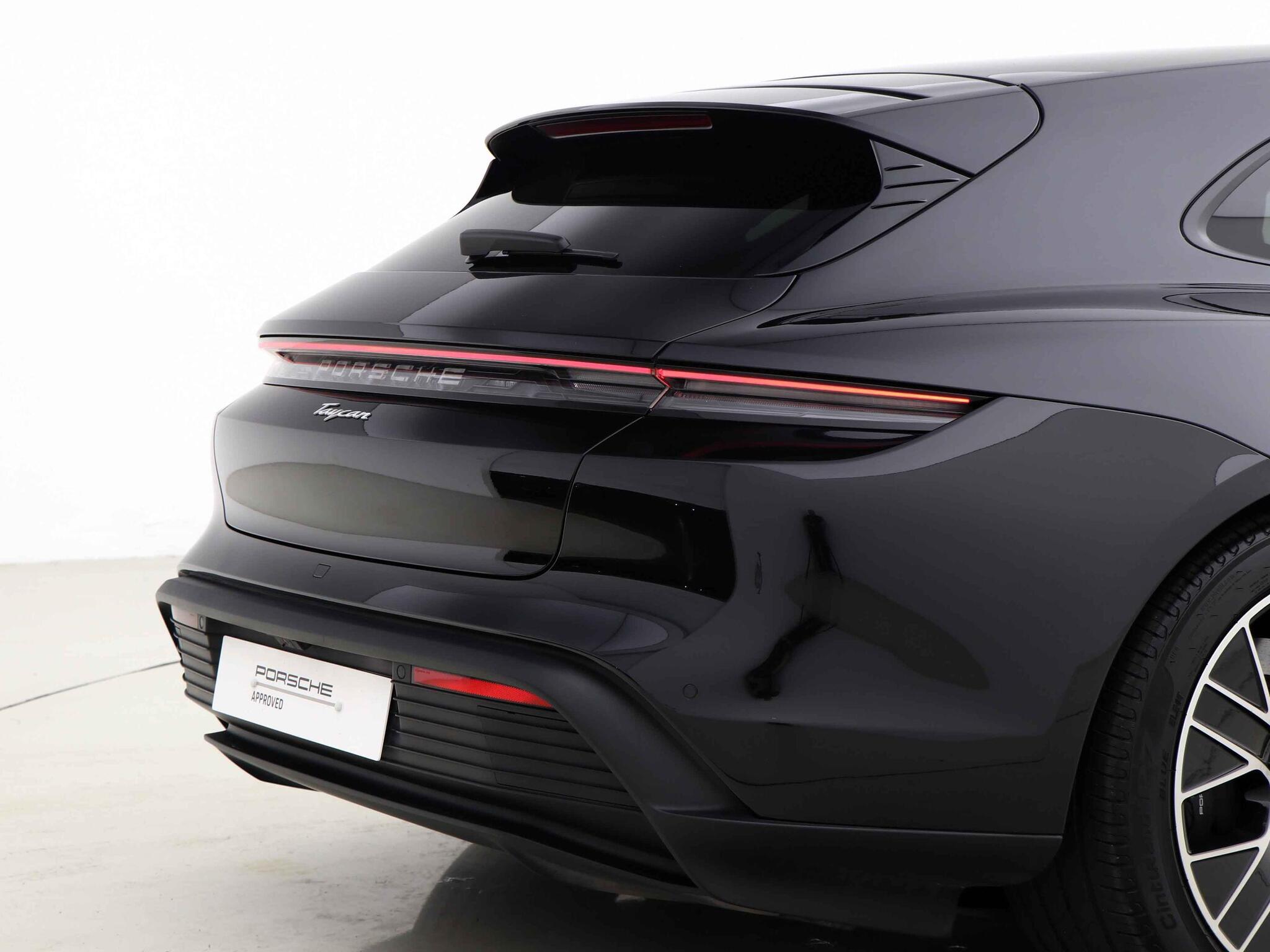 Porsche Taycan view 20