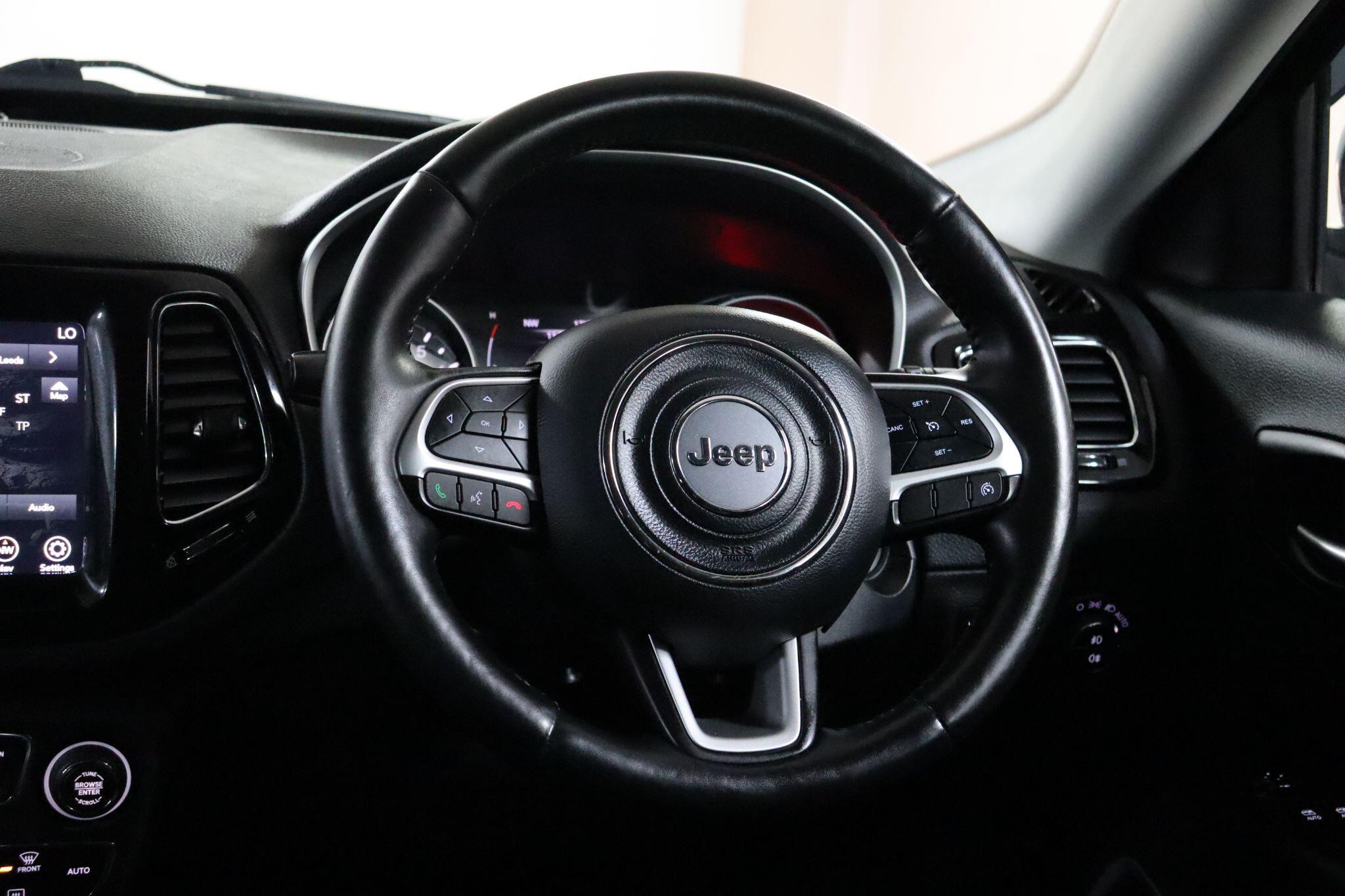 Jeep Compass view 45