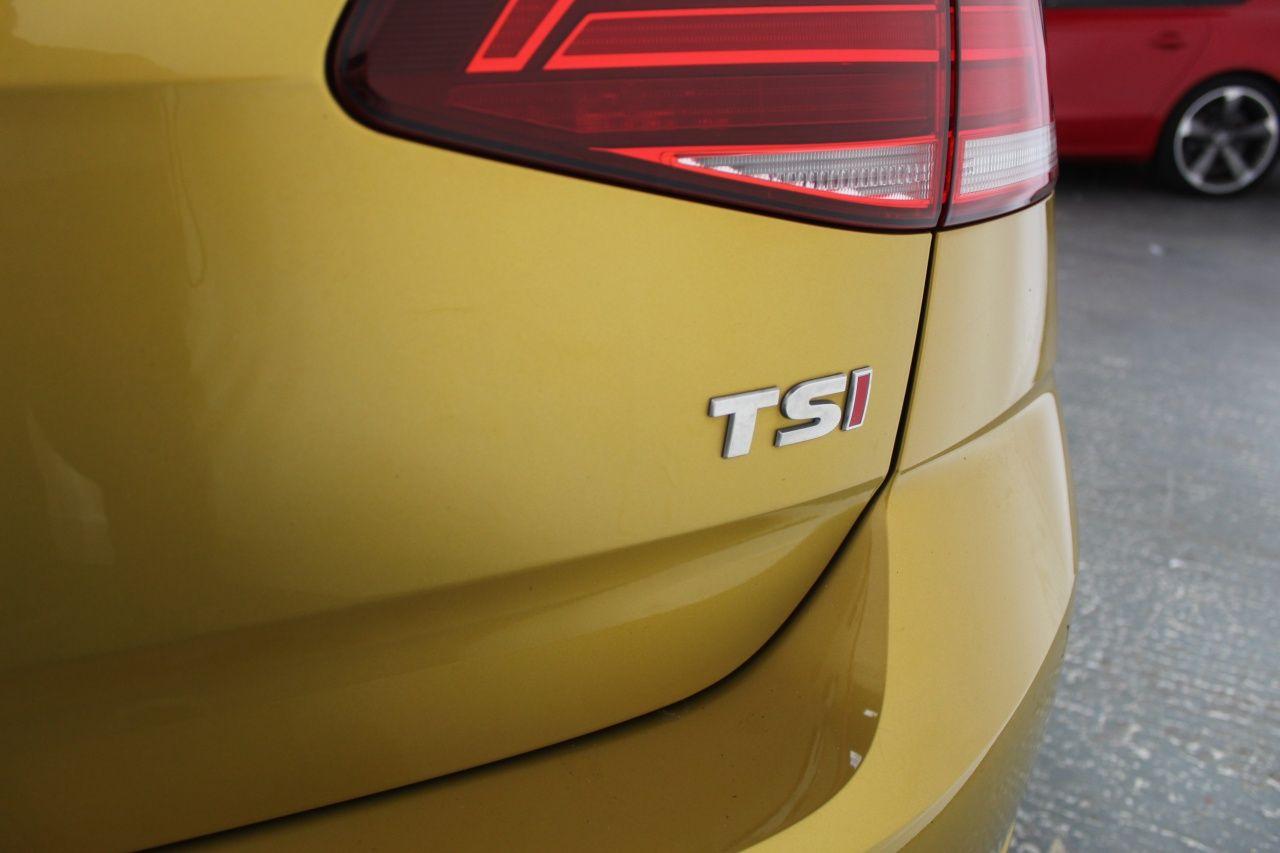 Volkswagen Golf view 20