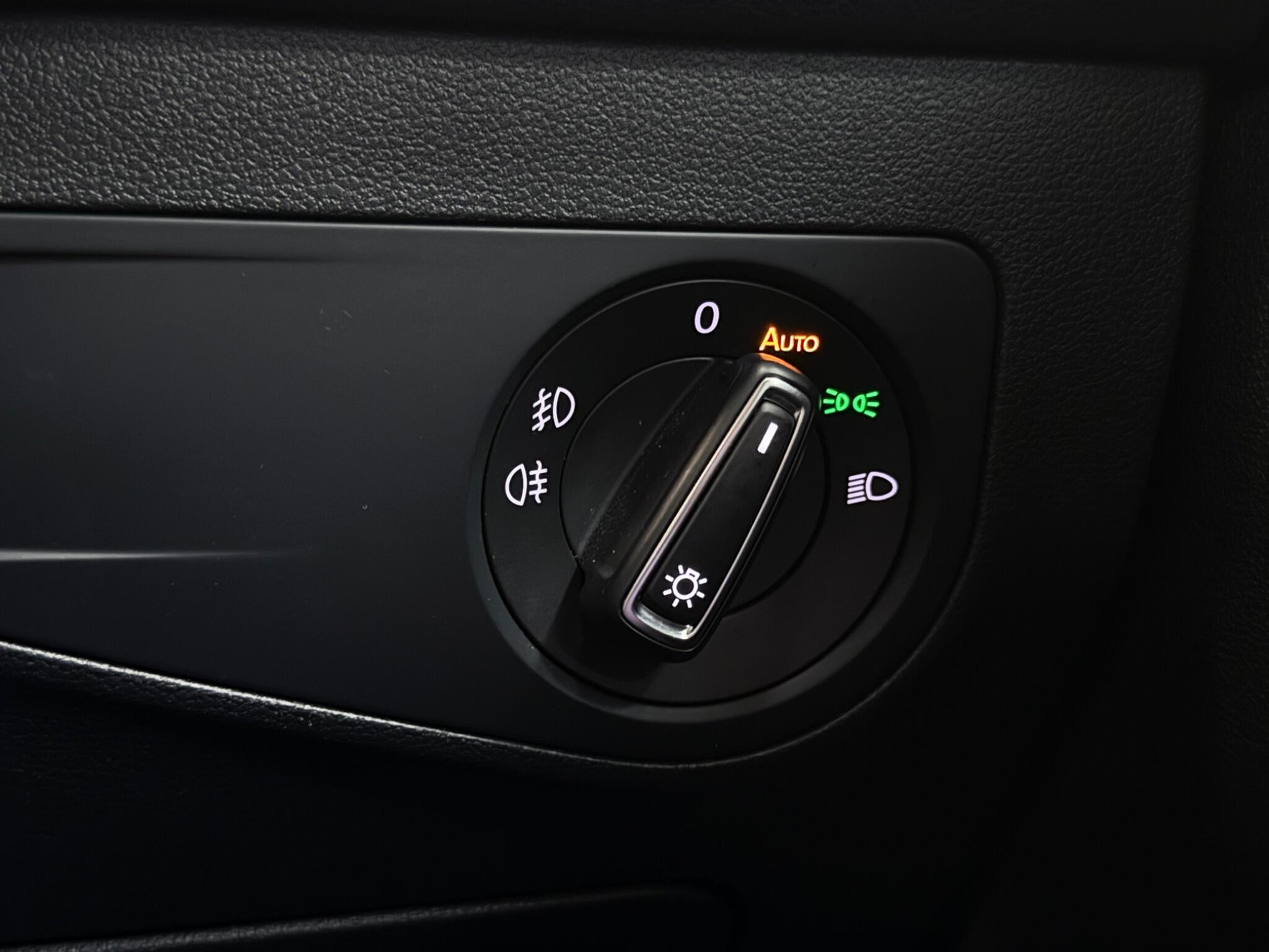 Volkswagen Tiguan view 19