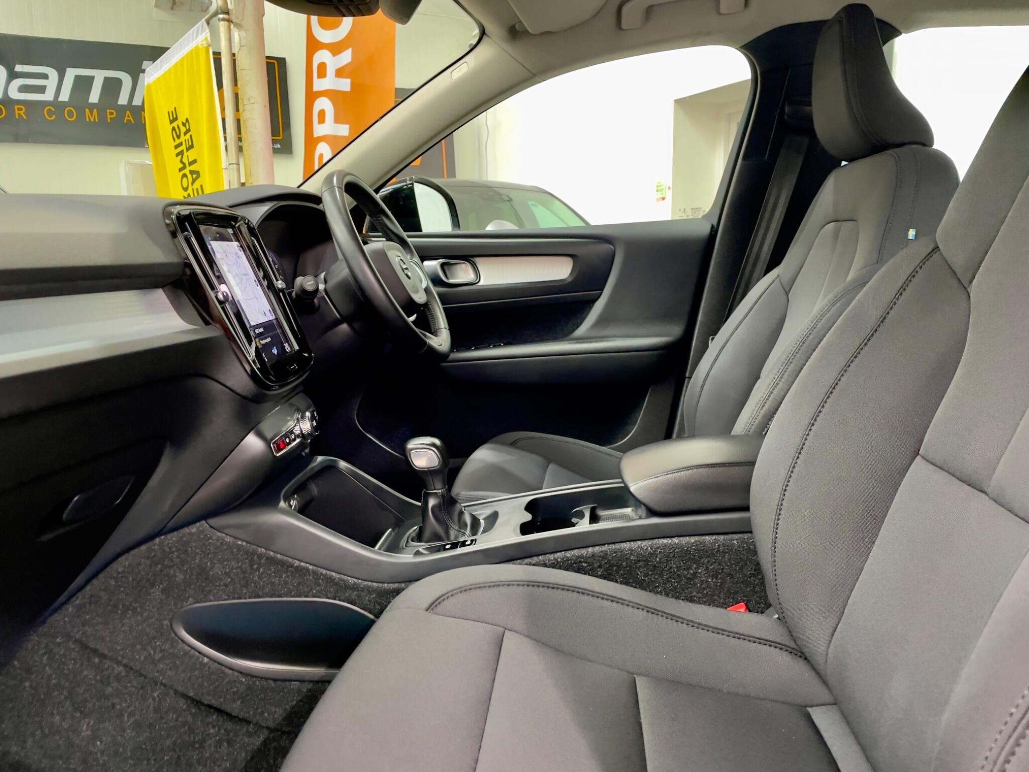 Volvo XC40 view 47