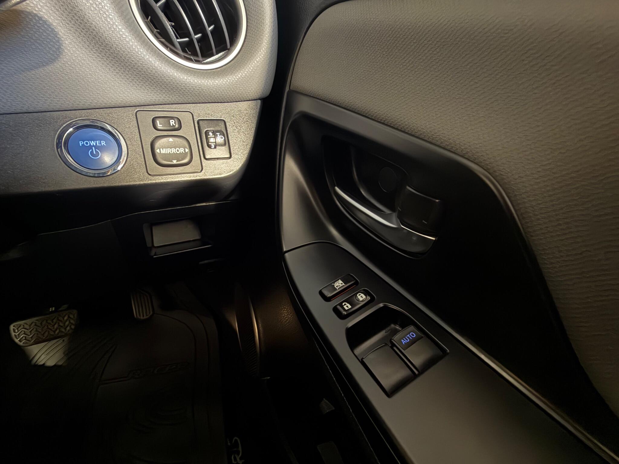 Toyota Yaris view 25